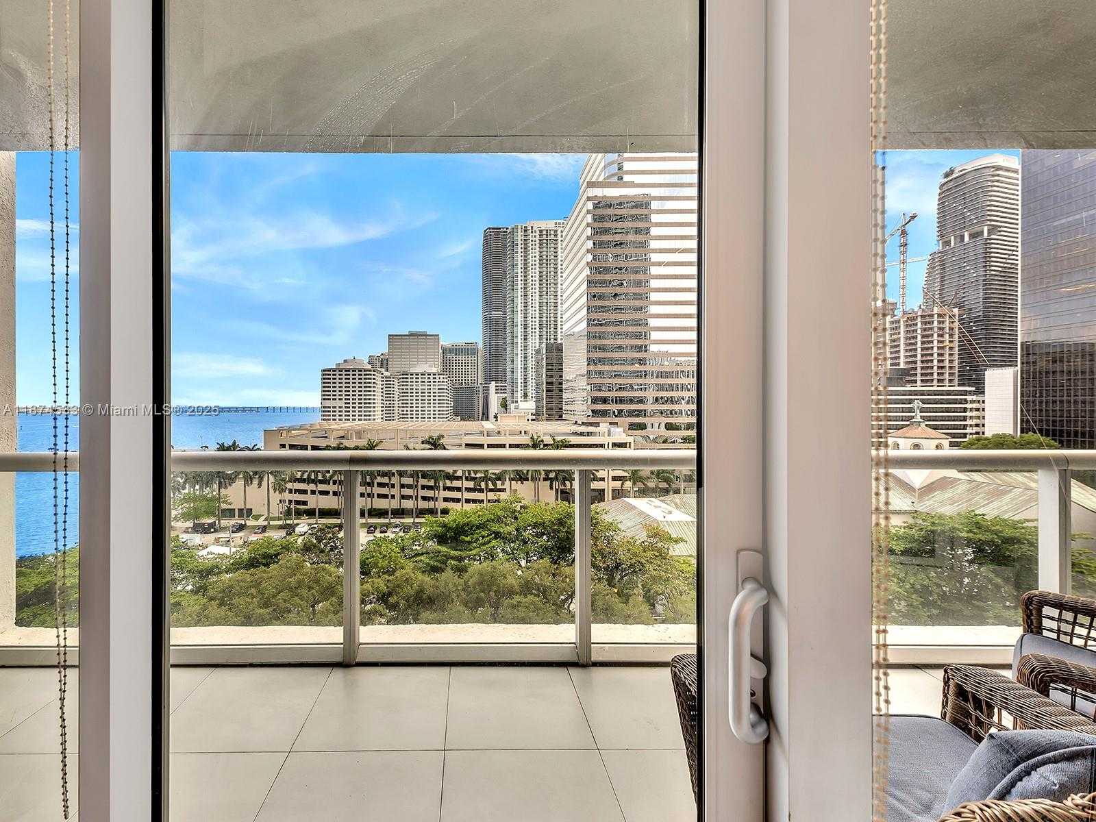 Small Image of 495 BRICKELL AVE #1007, Miami Number 24