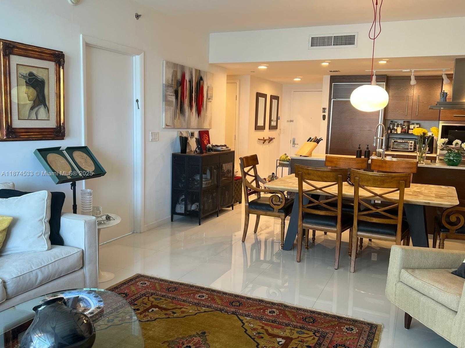 Small Image of 495 BRICKELL AVE #1007, Miami Number 6