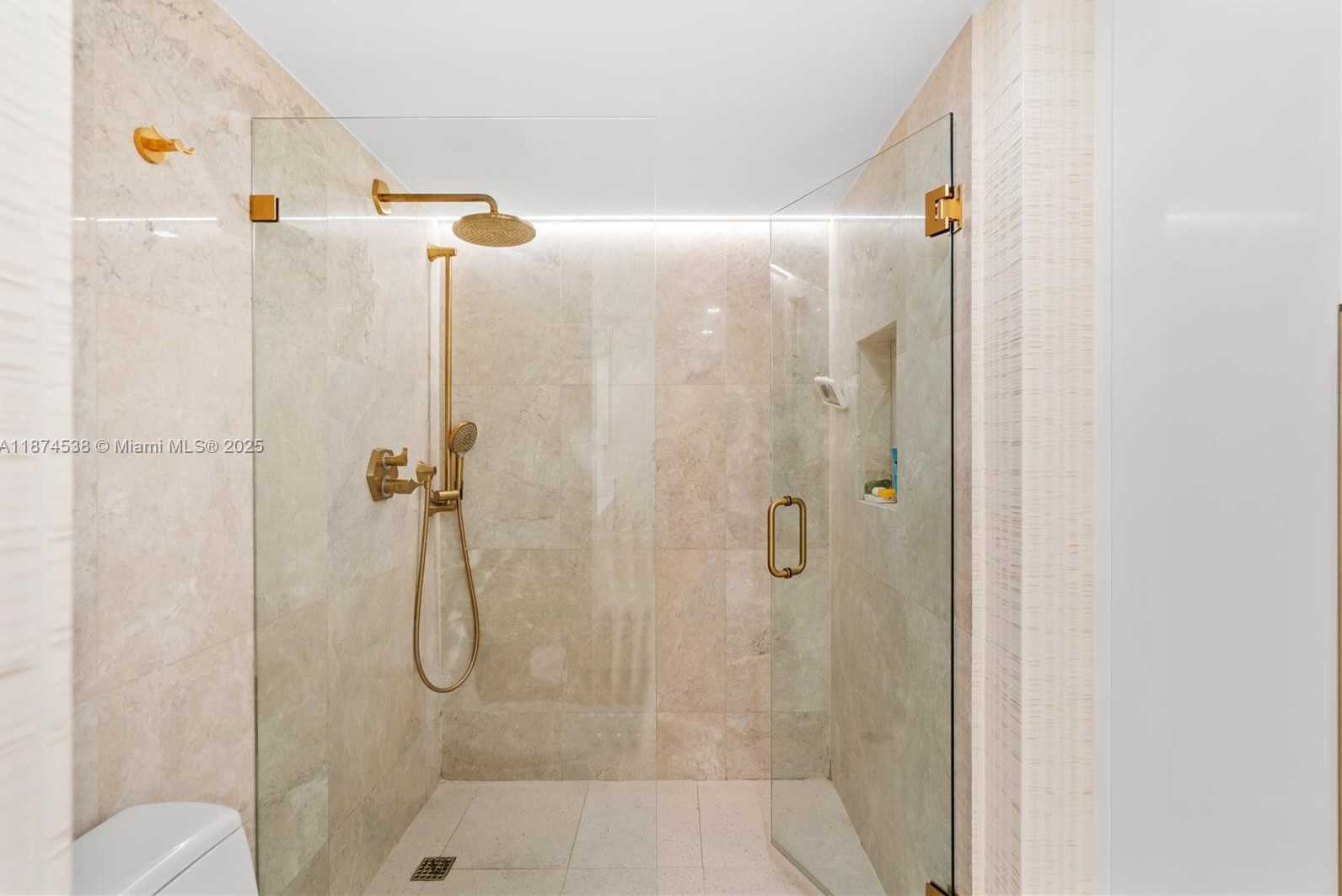 Small Image of 2025 BRICKELL AVE #1705, Miami Number 19