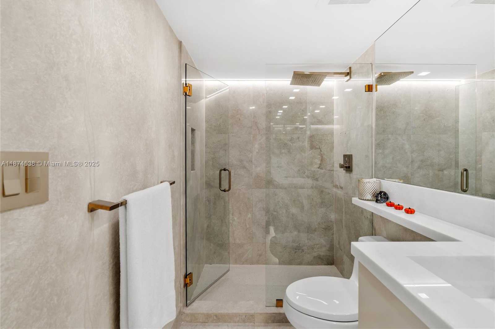 Small Image of 2025 BRICKELL AVE #1705, Miami Number 25