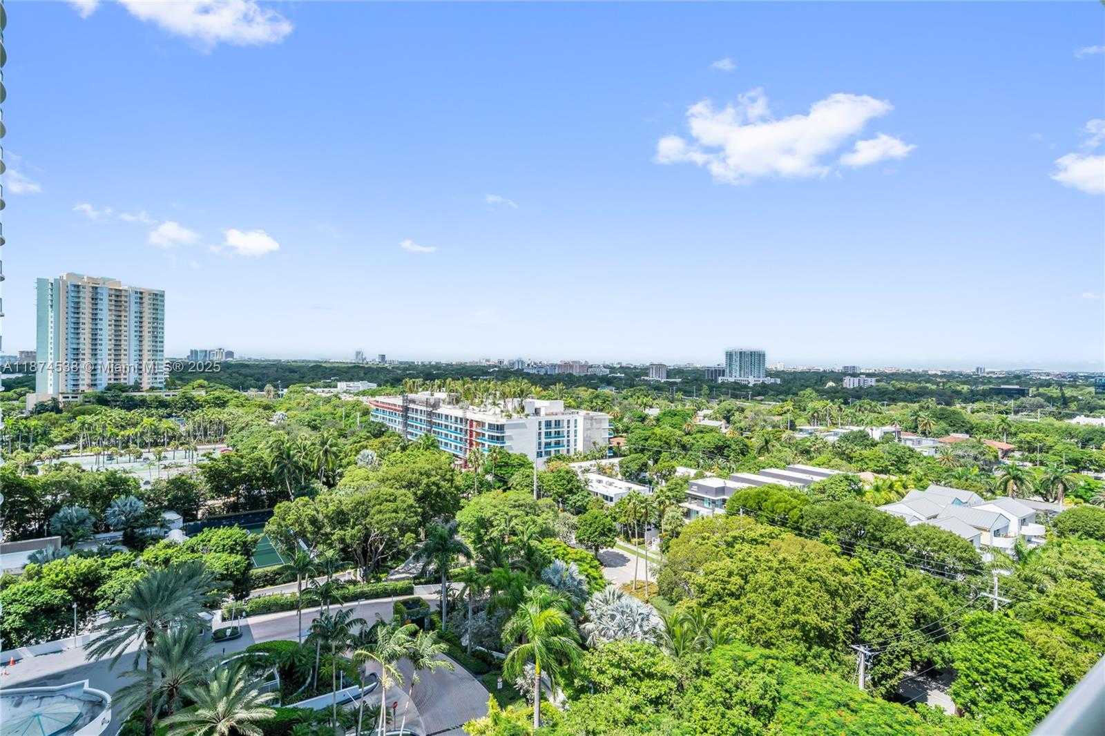 Small Image of 2025 BRICKELL AVE #1705, Miami Number 32