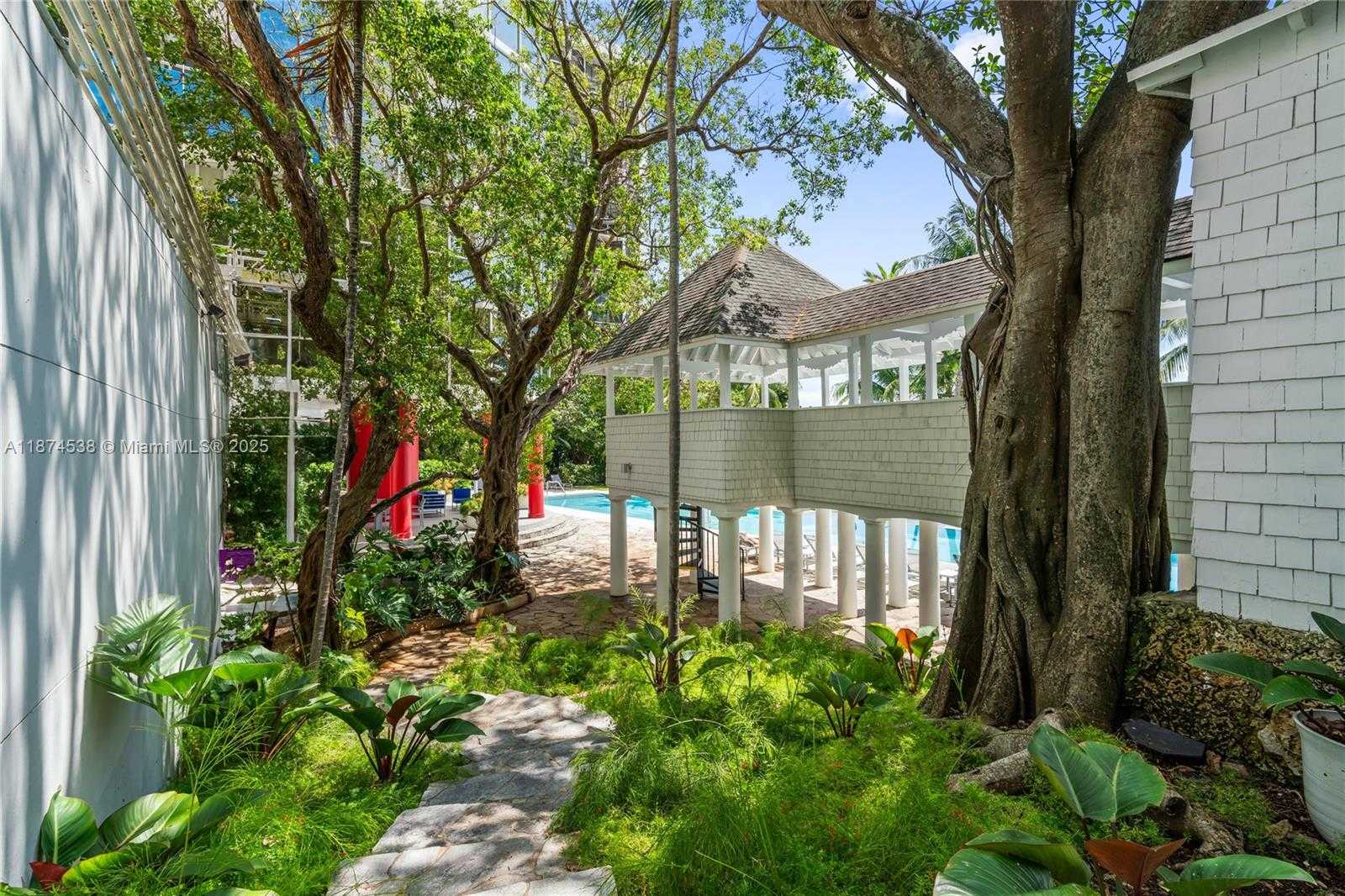 Small Image of 2025 BRICKELL AVE #1705, Miami Number 34