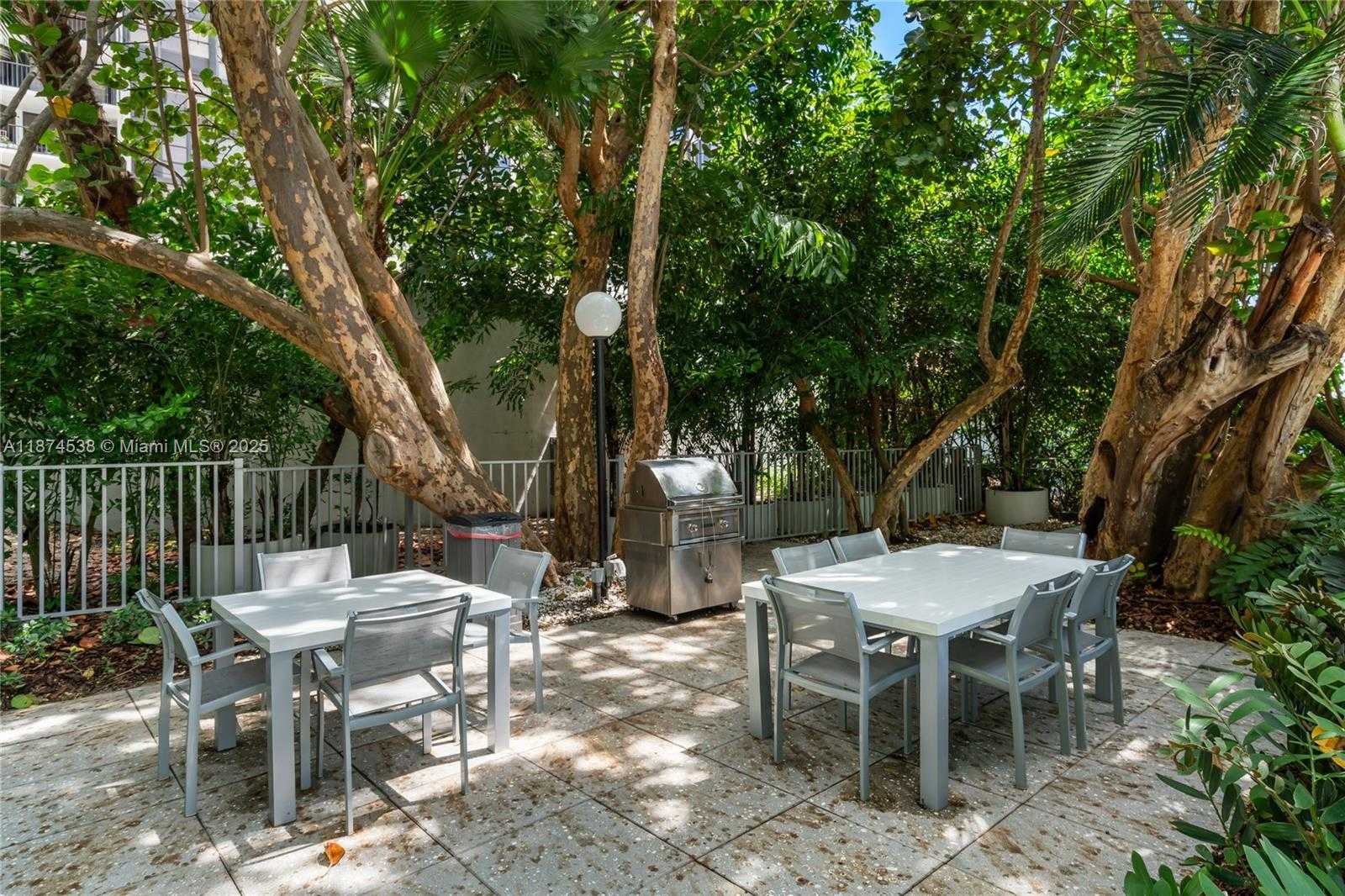 Small Image of 2025 BRICKELL AVE #1705, Miami Number 44