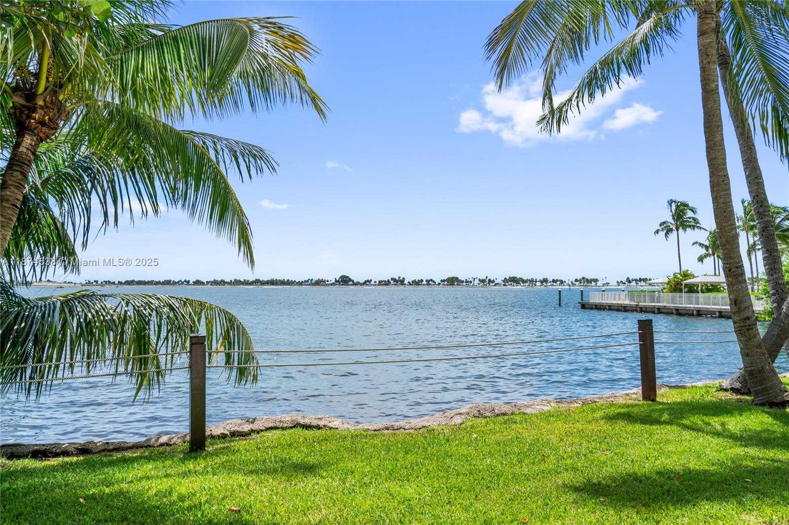 Small Image of 2025 BRICKELL AVE #1705, Miami Number 47