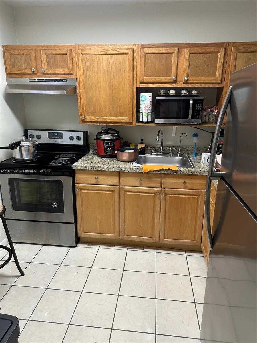 Small Image of 11301 SOUTH WEST 200TH ST #305-A, Miami Number 10