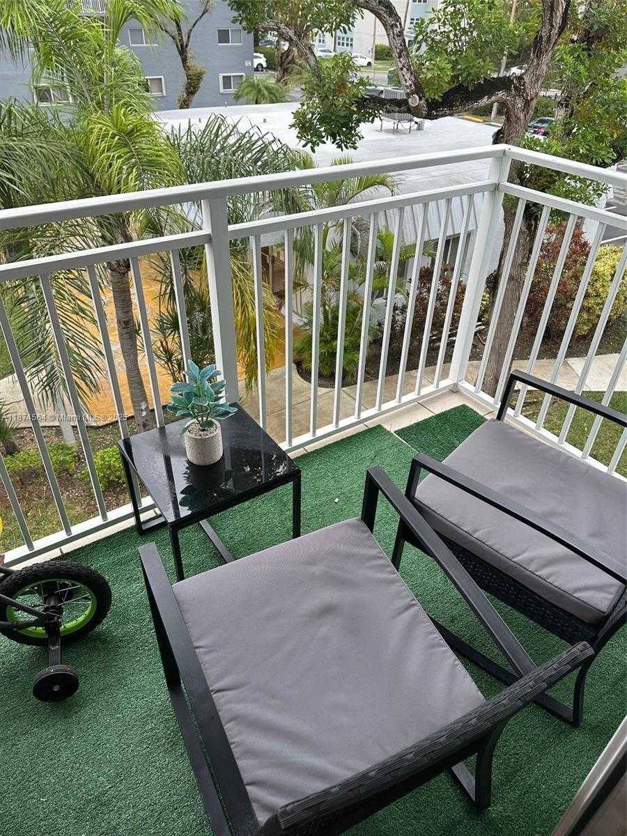 Small Image of 11301 SOUTH WEST 200TH ST #305-A, Miami Number 14