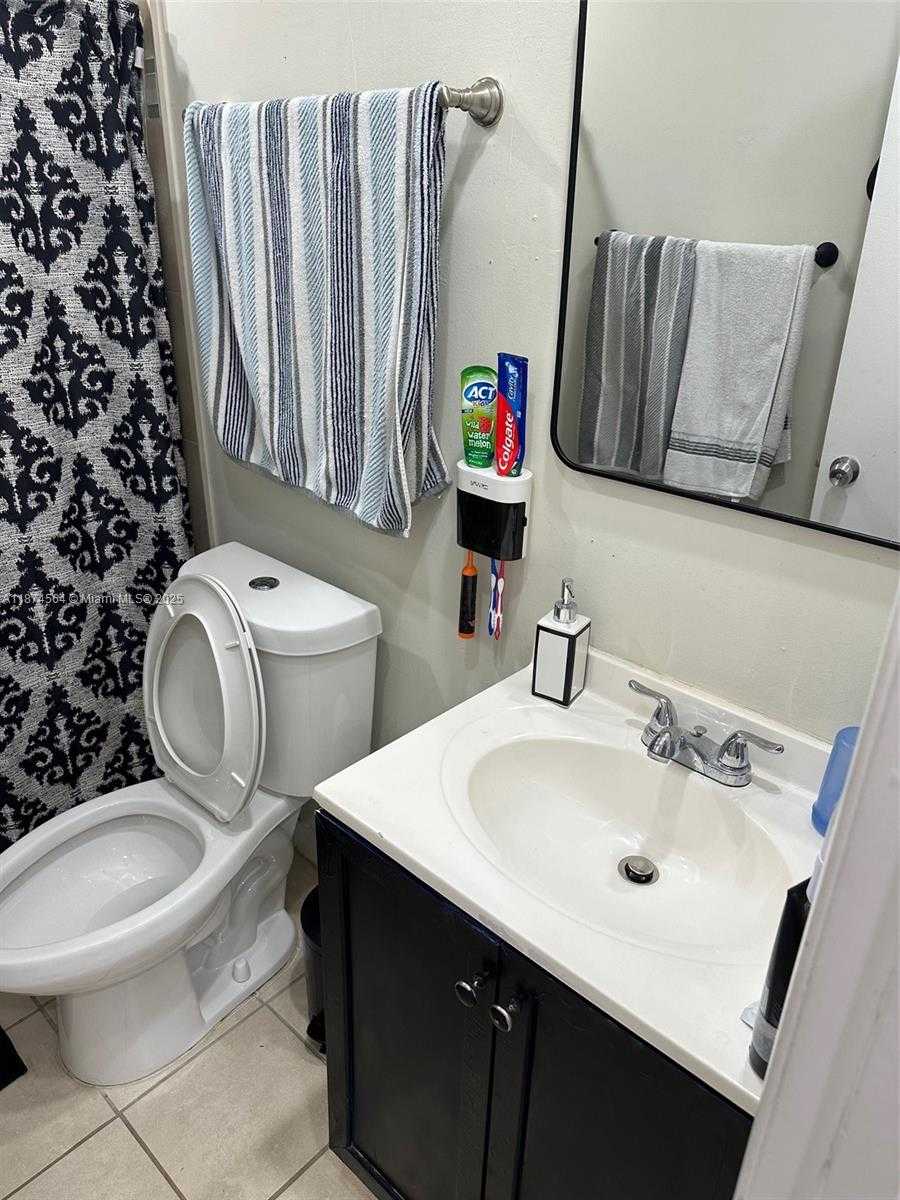Small Image of 11301 SOUTH WEST 200TH ST #305-A, Miami Number 4
