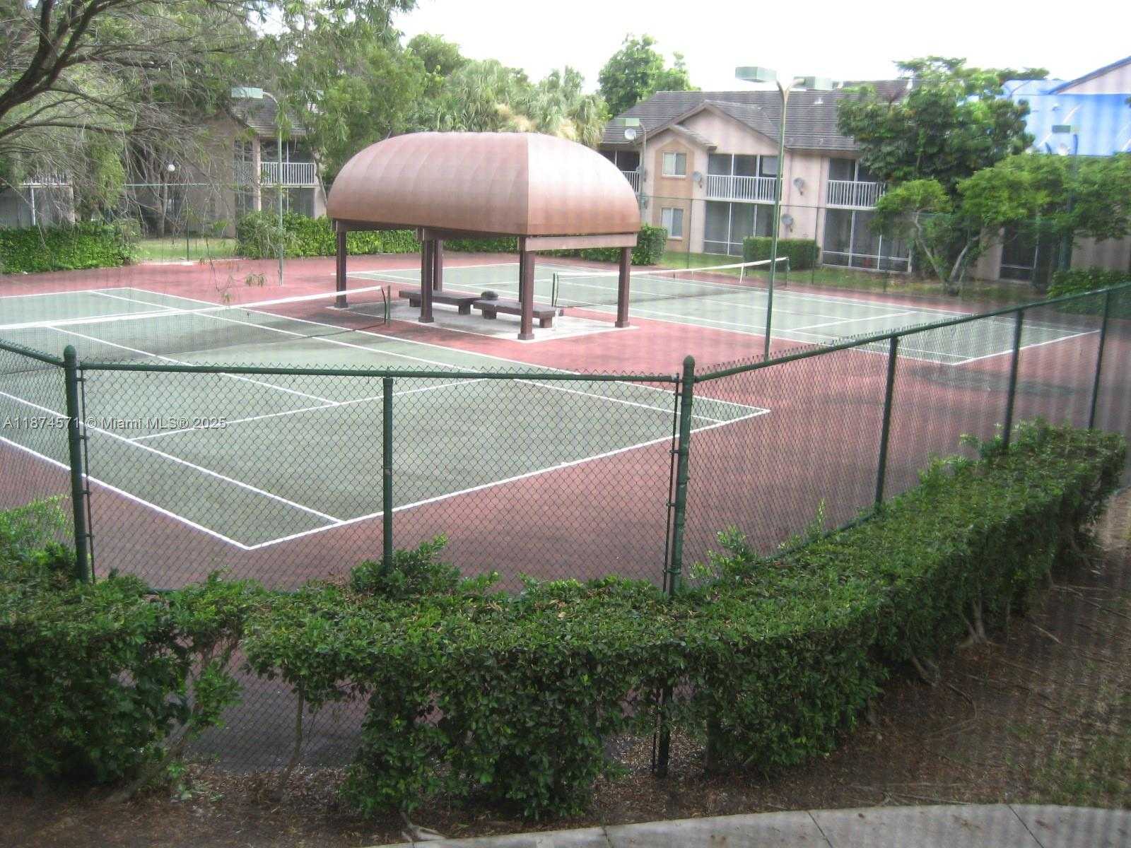 Small Image of 9203 SW 141st Pl, Miami, FL 33186, USA Number 13