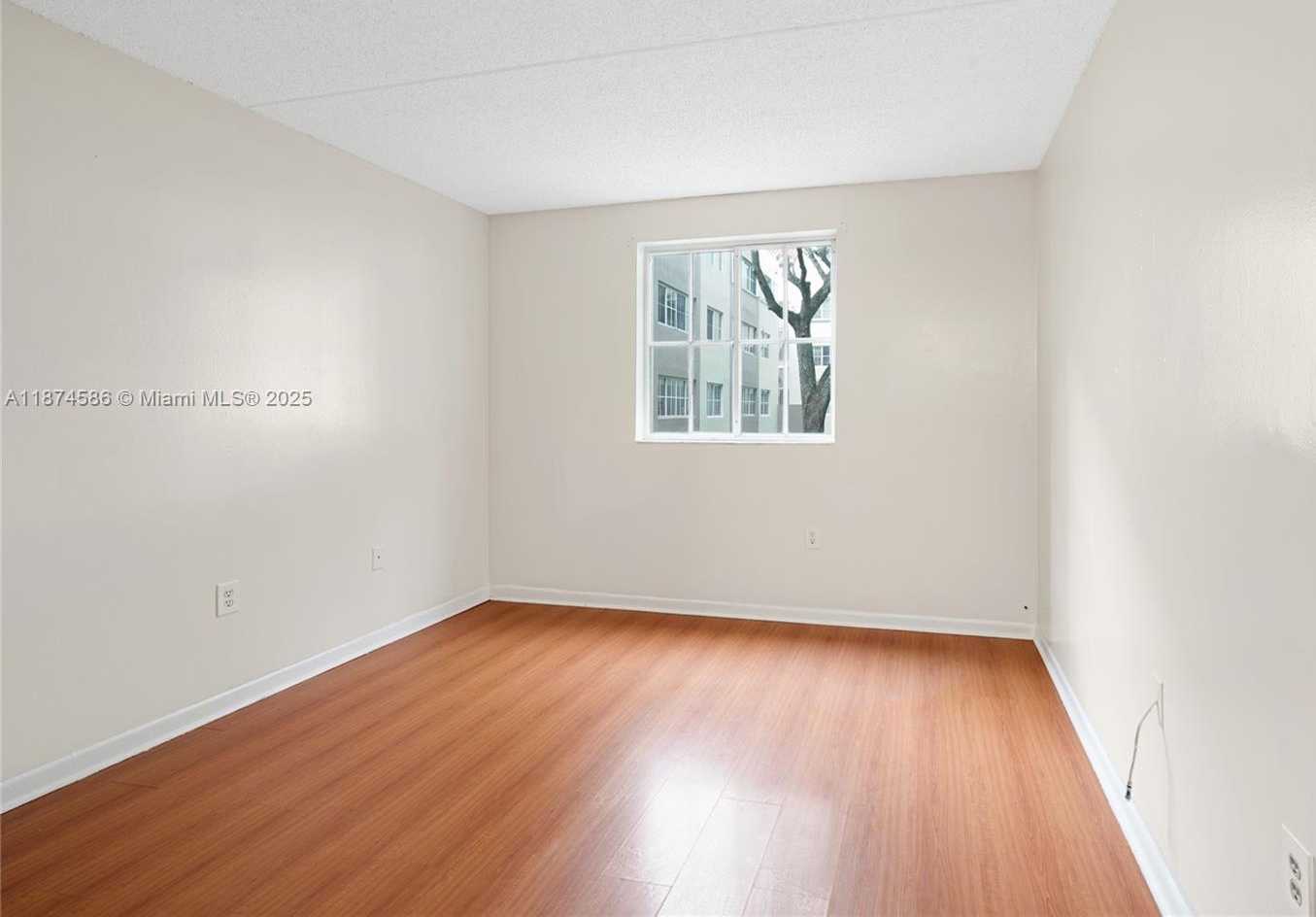 Small Image of 6115 NORTH WEST 186TH ST #104, Hialeah Number 14