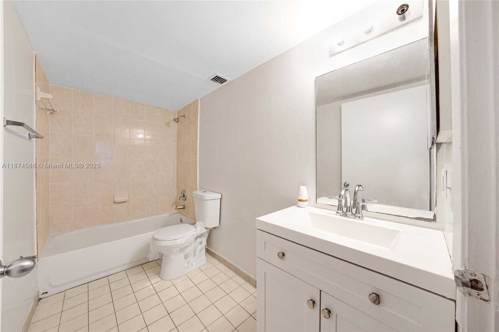 Small Image of 6115 NORTH WEST 186TH ST #104, Hialeah Number 16