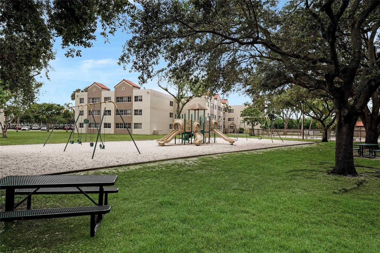 Small Image of 6115 NORTH WEST 186TH ST #104, Hialeah Number 20