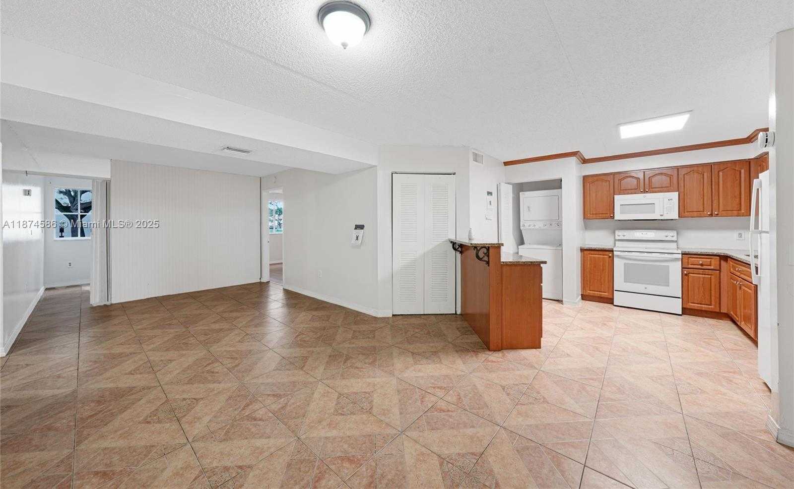 Small Image of 6115 NORTH WEST 186TH ST #104, Hialeah Number 6