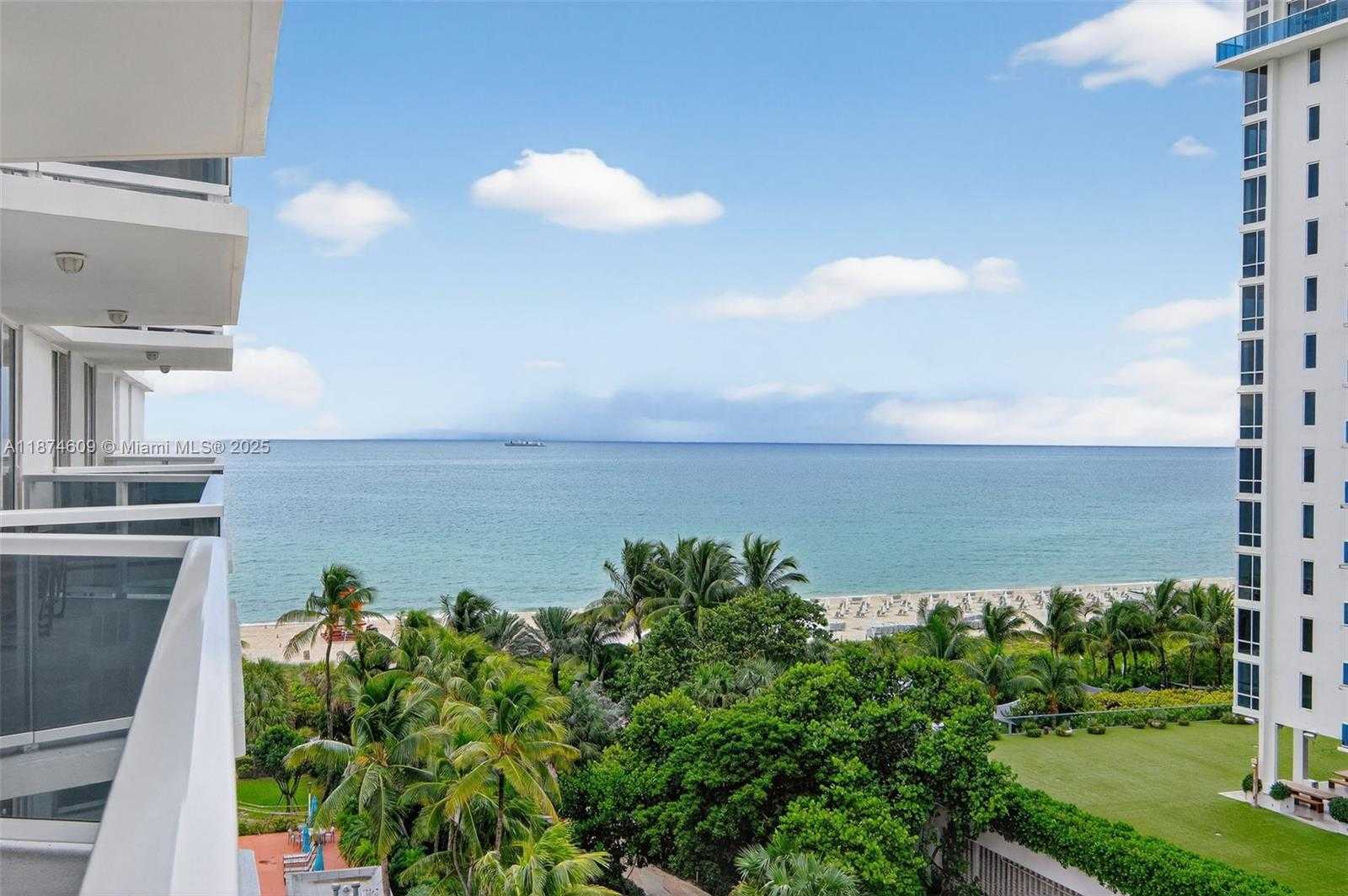 Small Image of 2401 COLLINS AVE #1005, Miami Beach Number 15