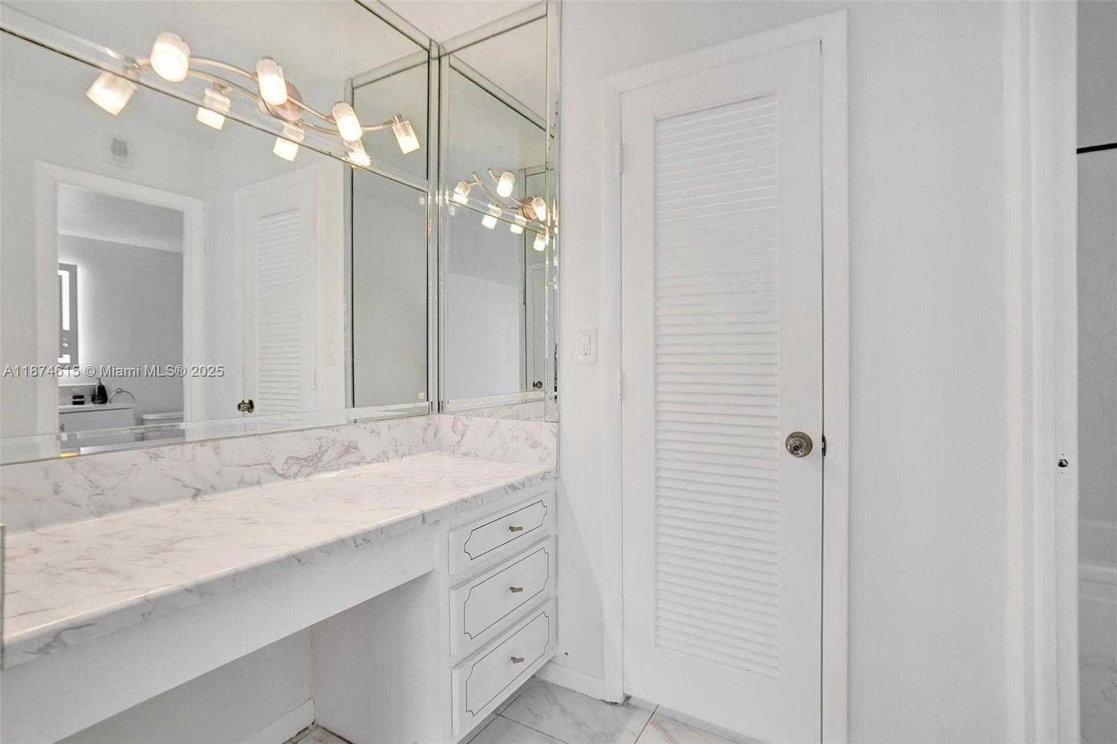Small Image of 1849 SOUTH OCEAN DR #407, Hallandale Beach Number 11