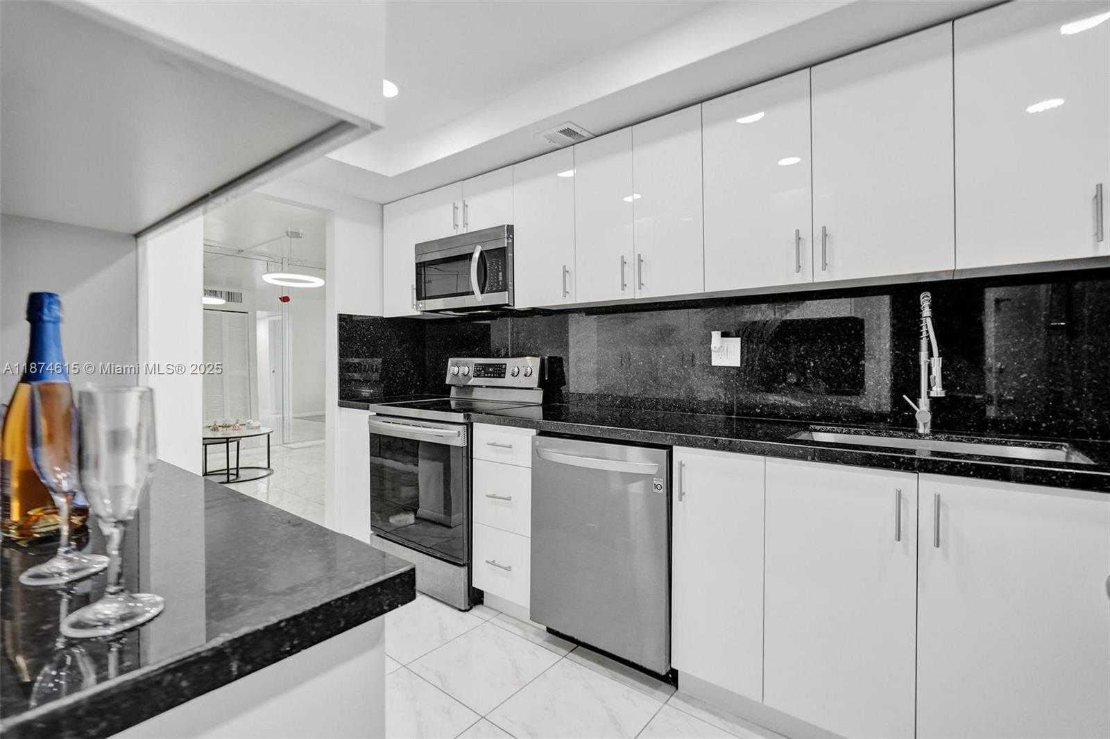 Small Image of 1849 SOUTH OCEAN DR #407, Hallandale Beach Number 17