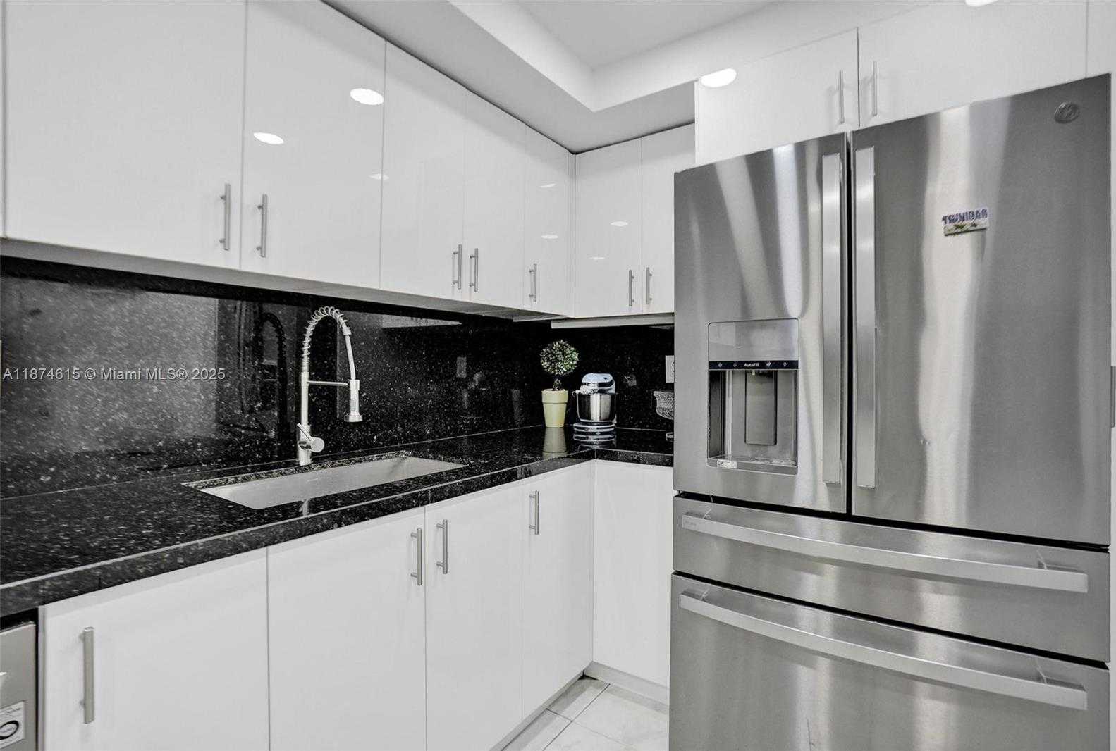 Small Image of 1849 SOUTH OCEAN DR #407, Hallandale Beach Number 18
