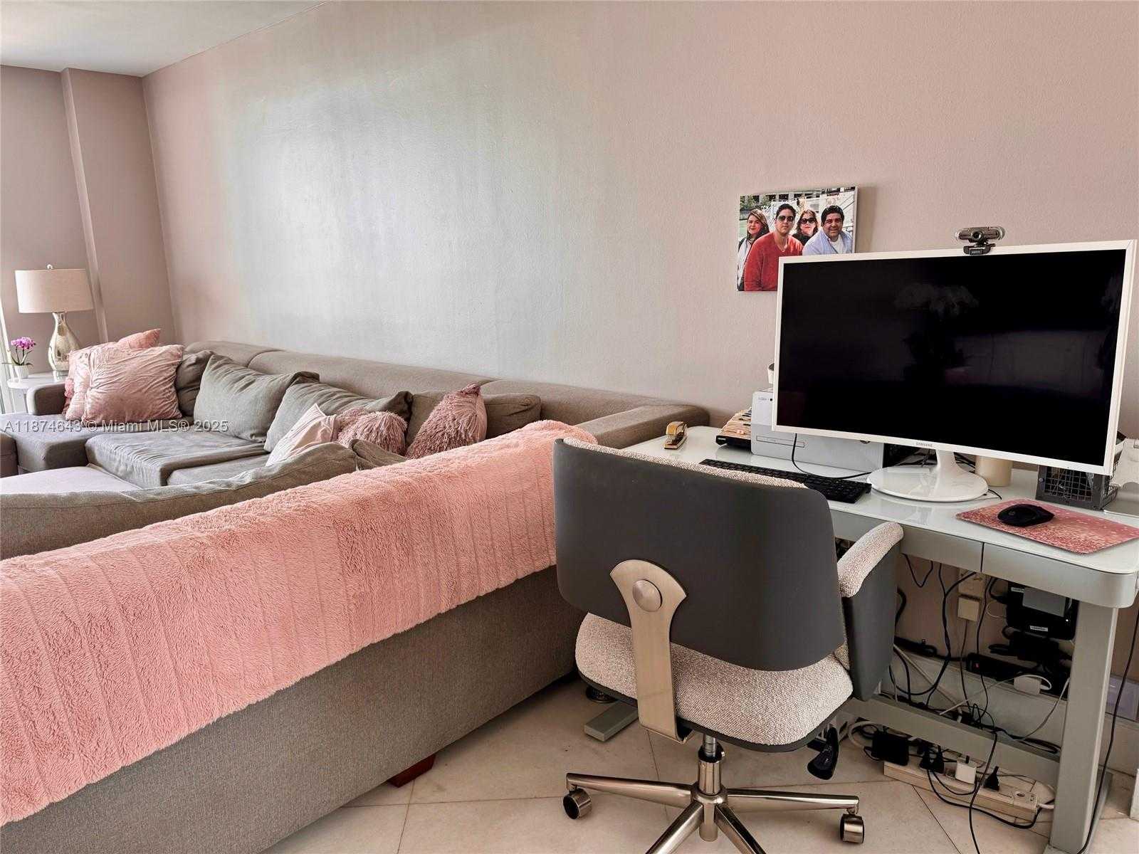Small Image of 6061 COLLINS AVE #23A, Miami Beach Number 12