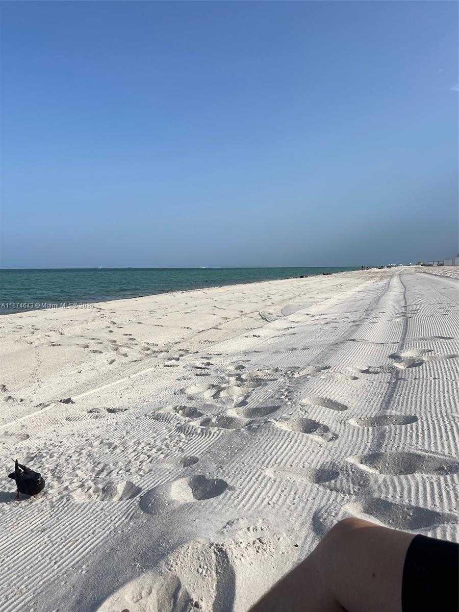 Small Image of 6061 COLLINS AVE #23A, Miami Beach Number 32