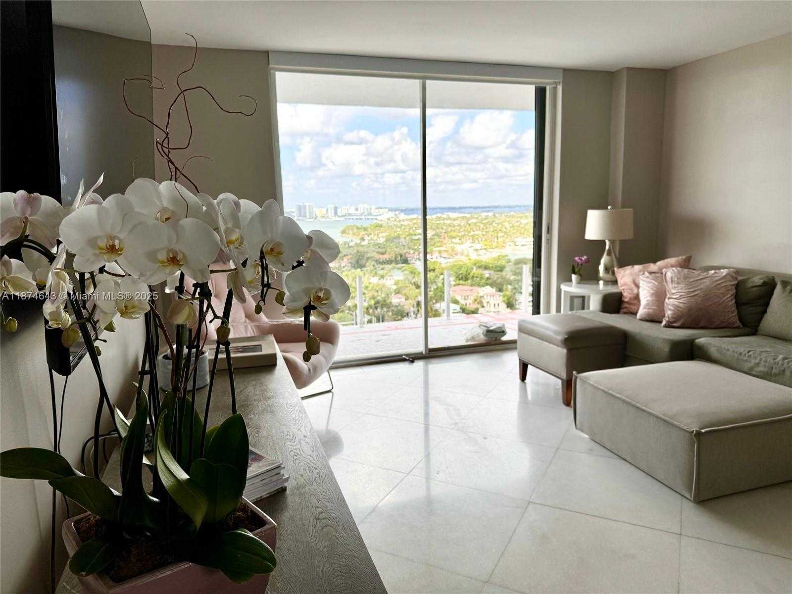 Small Image of 6061 COLLINS AVE #23A, Miami Beach Number 4