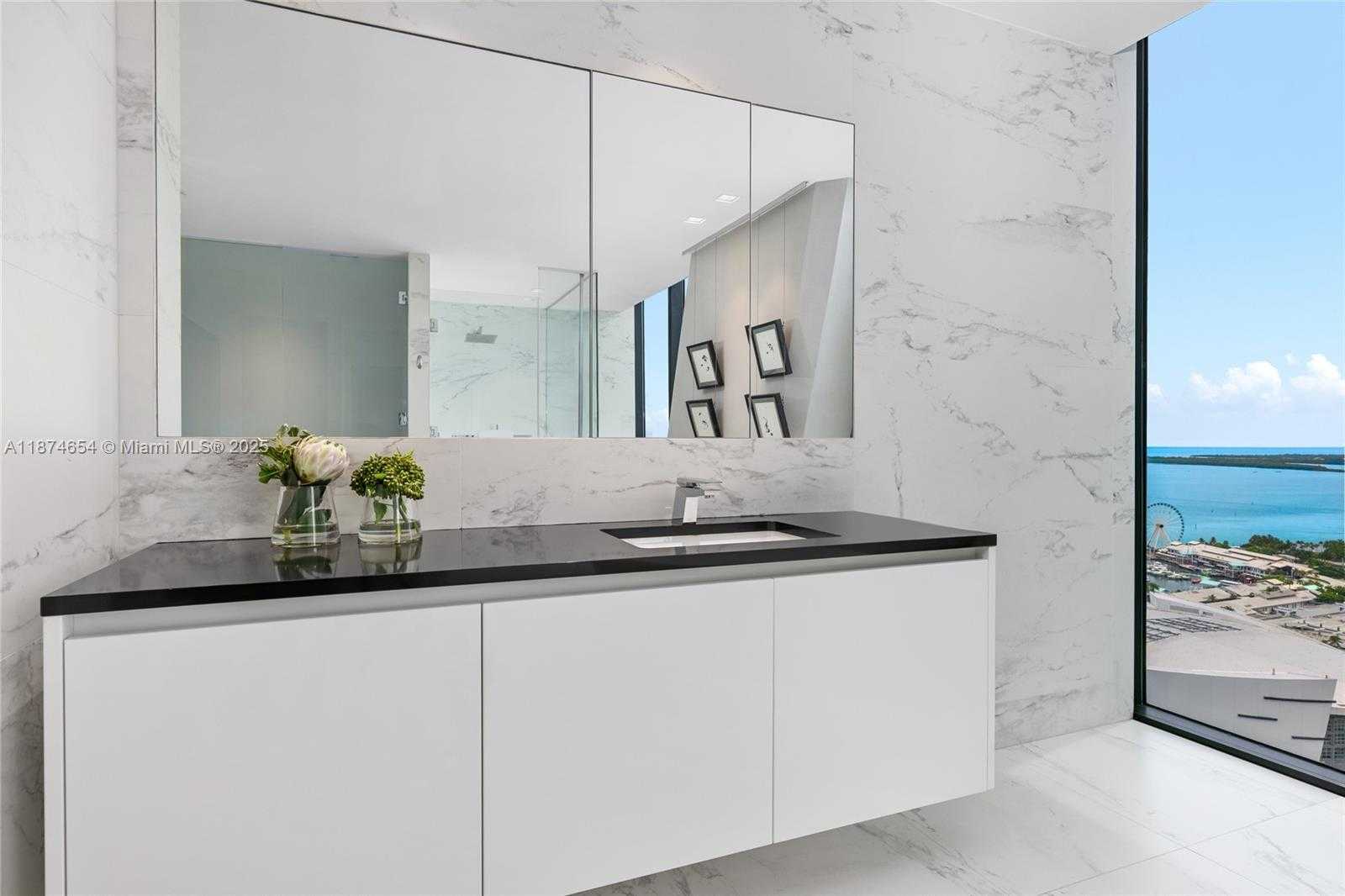 Small Image of 1000 BISCAYNE BLVD #3801, Miami Number 16
