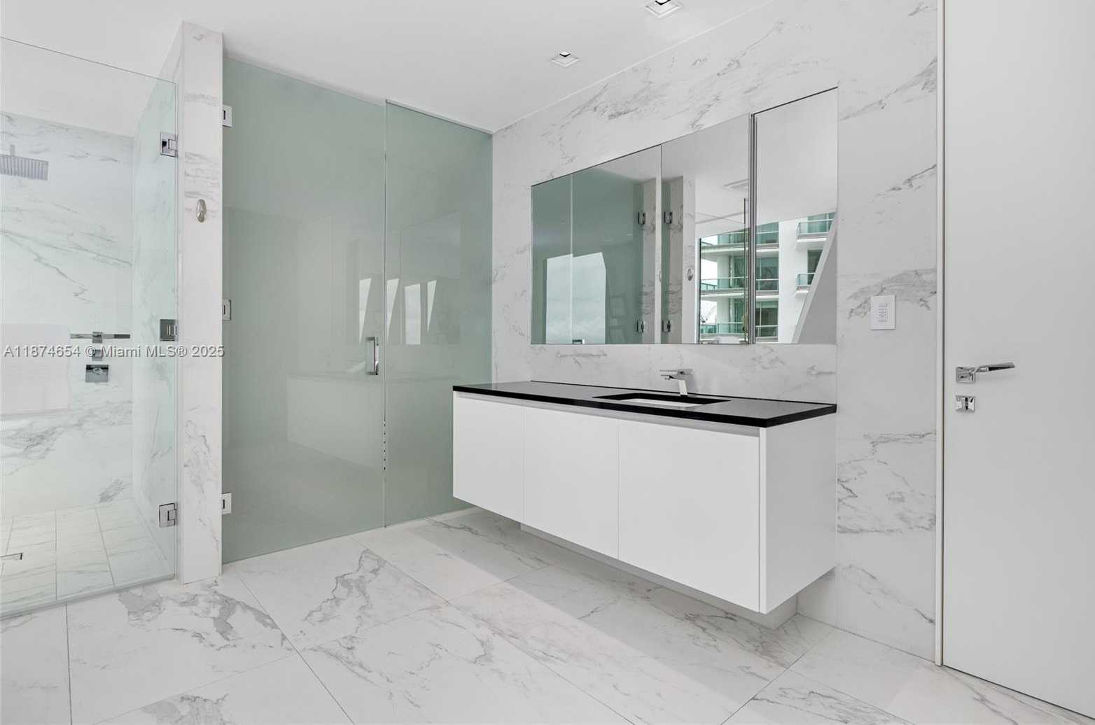Small Image of 1000 BISCAYNE BLVD #3801, Miami Number 18