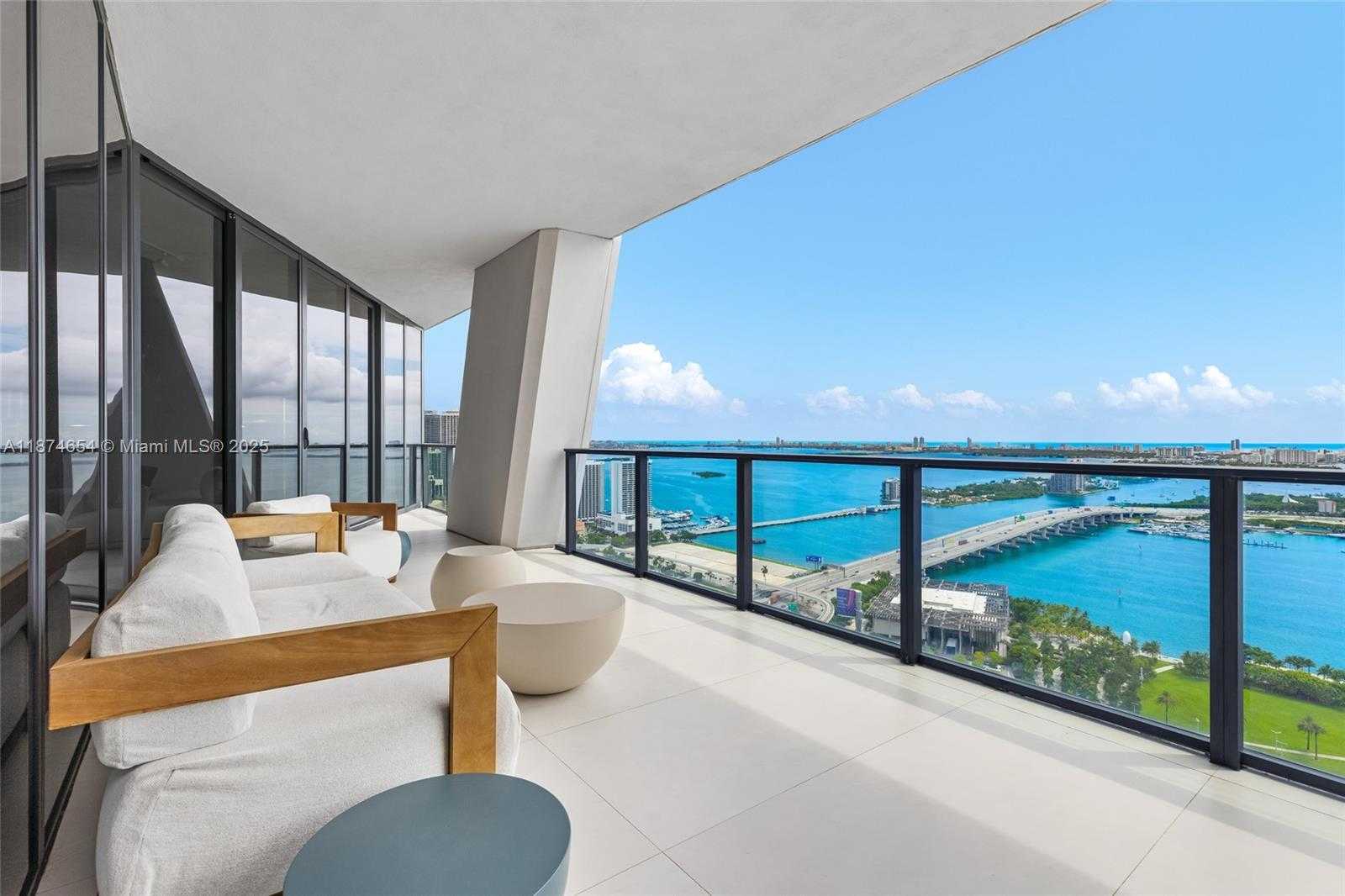 Small Image of 1000 BISCAYNE BLVD #3801, Miami Number 26