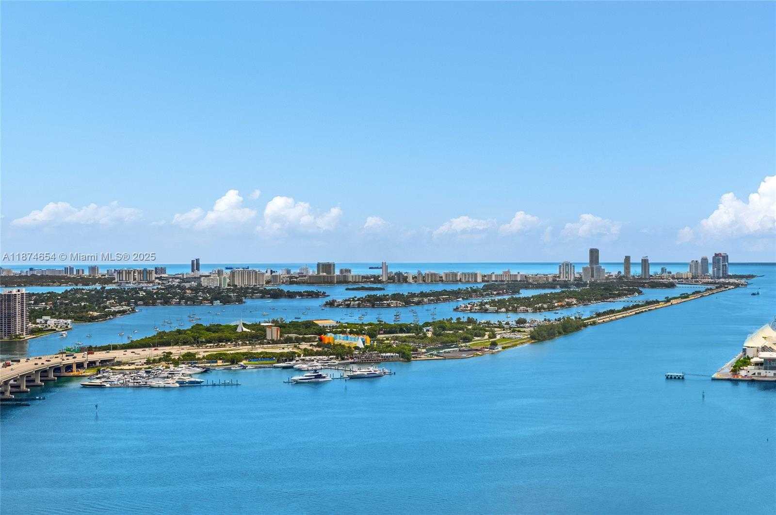 Small Image of 1000 BISCAYNE BLVD #3801, Miami Number 28