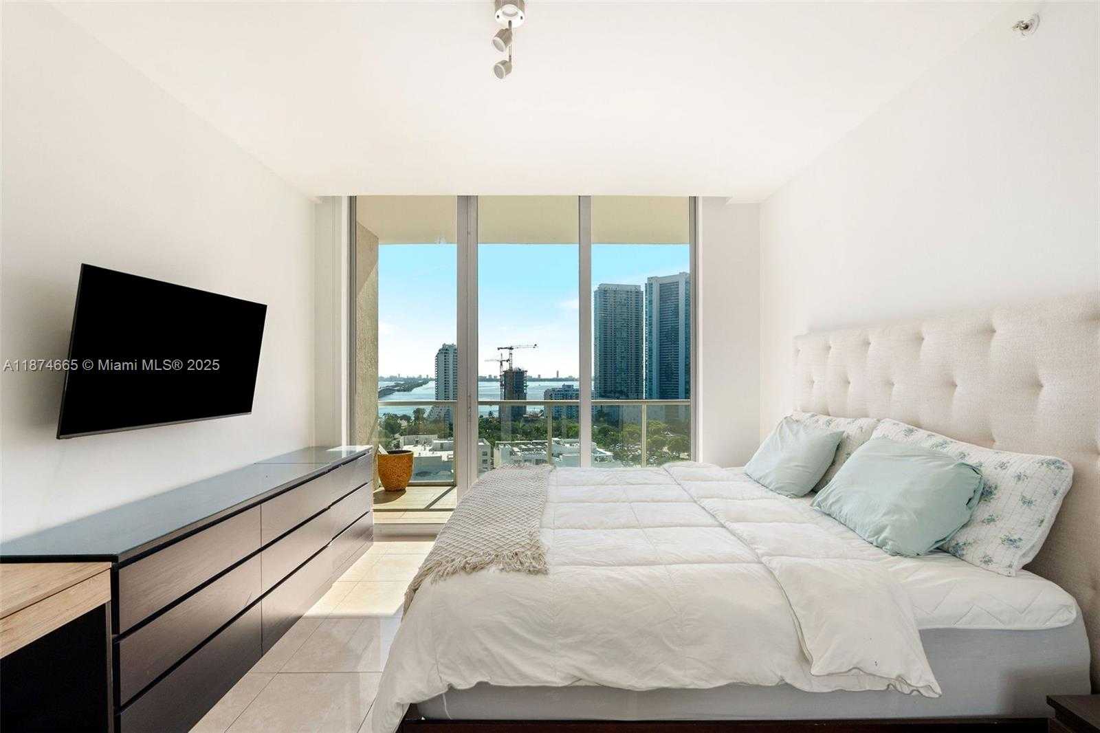 Small Image of 3470 EAST COAST AVE #H1711, Miami Number 13