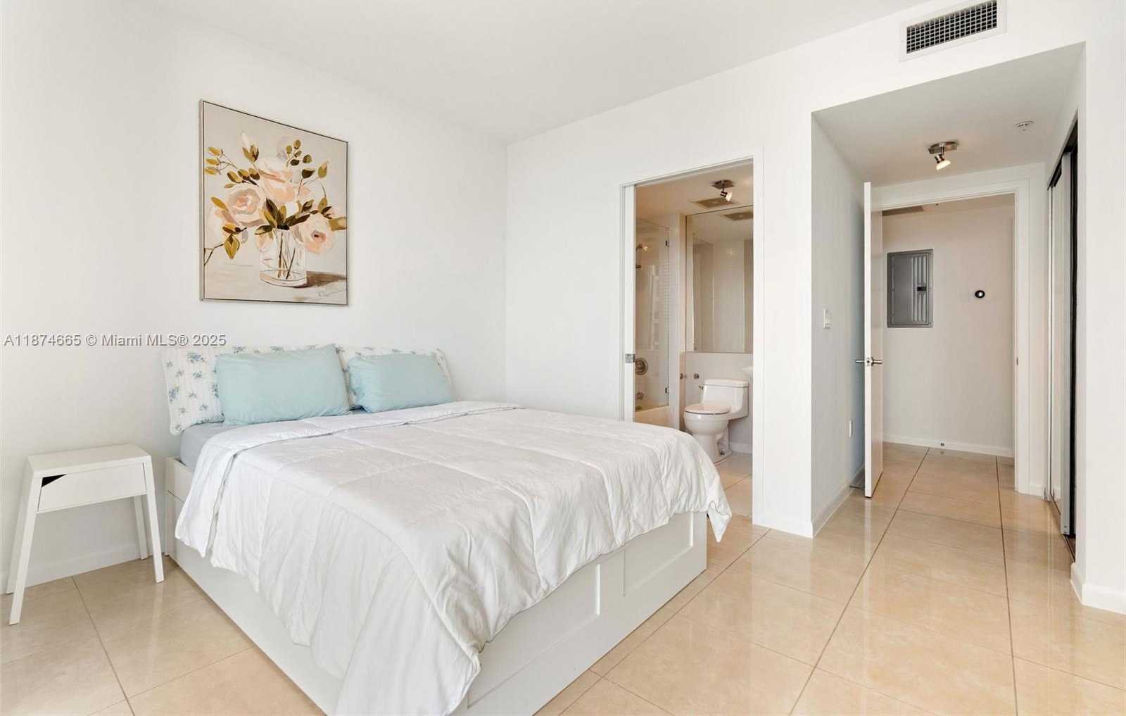 Small Image of 3470 EAST COAST AVE #H1711, Miami Number 21