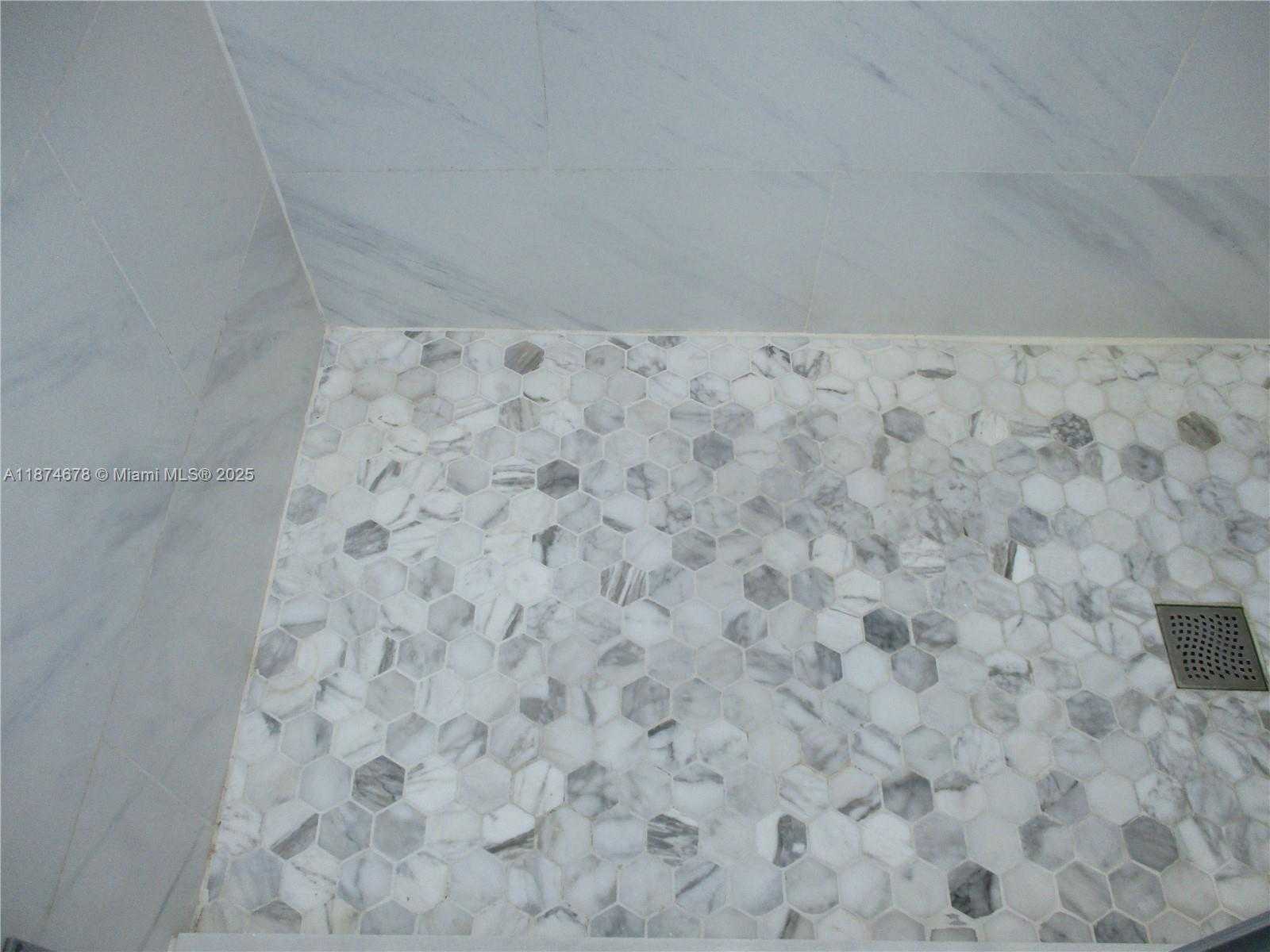 Small Image of 2831 PIERCE ST #205, Hollywood Number 21