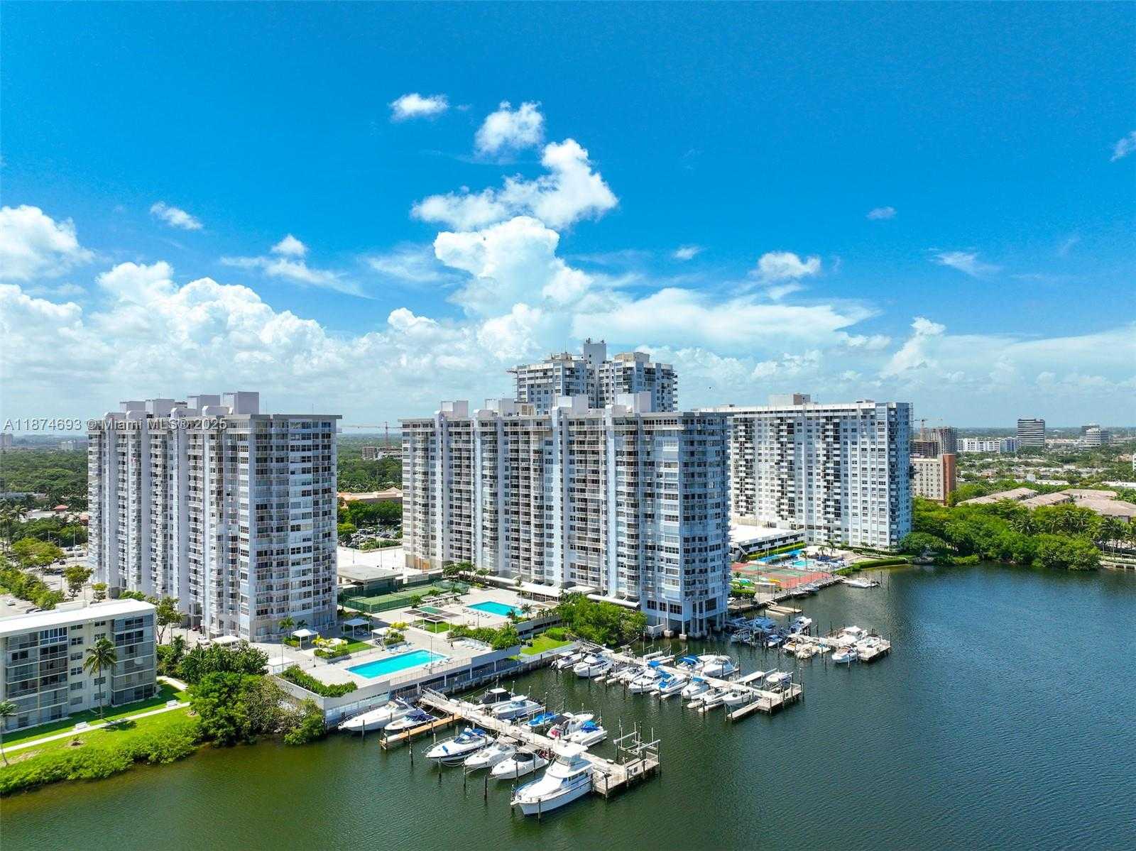 Small Image of 18041 BISCAYNE BLVD #1404, Aventura Number 5