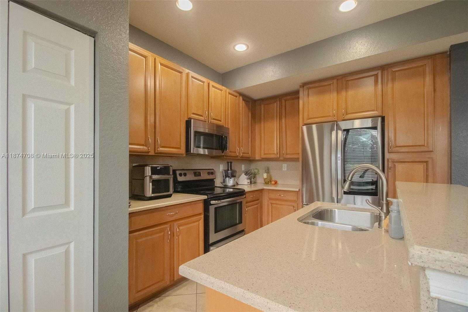 Small Image of 21119 NORTH WEST 14TH PL #437, Miami Gardens Number 17