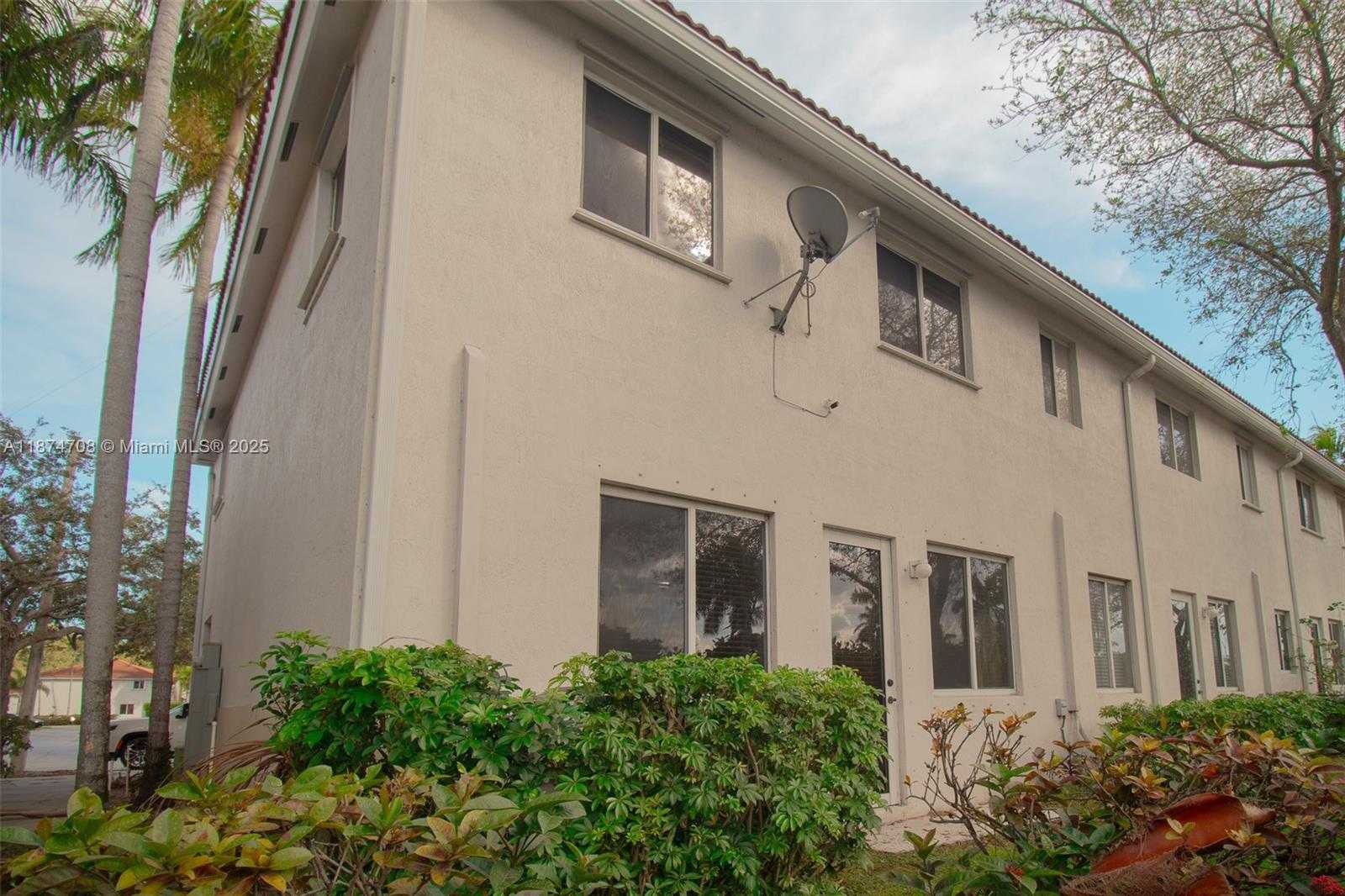 Small Image of 21119 NORTH WEST 14TH PL #437, Miami Gardens Number 6