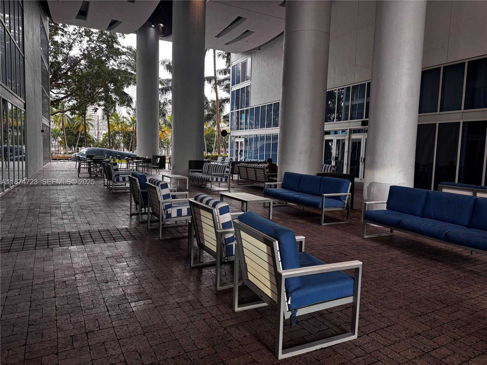 Small Image of 185 SOUTH WEST 7TH ST #4204, Miami Number 31