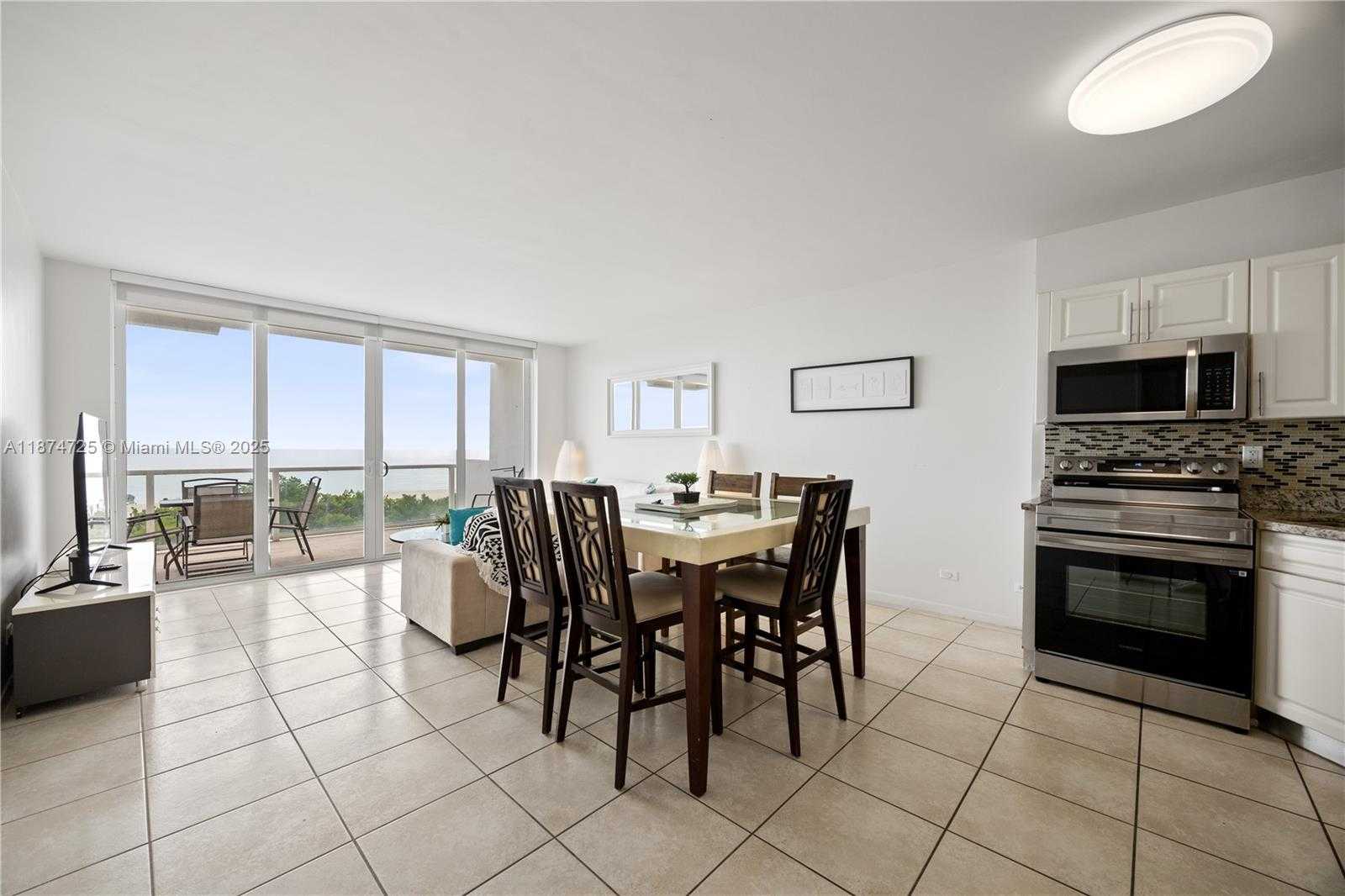 Small Image of 5601 COLLINS AVE #410, Miami Beach Number 13
