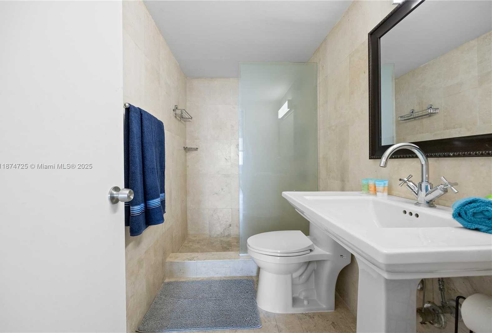 Small Image of 5601 COLLINS AVE #410, Miami Beach Number 27