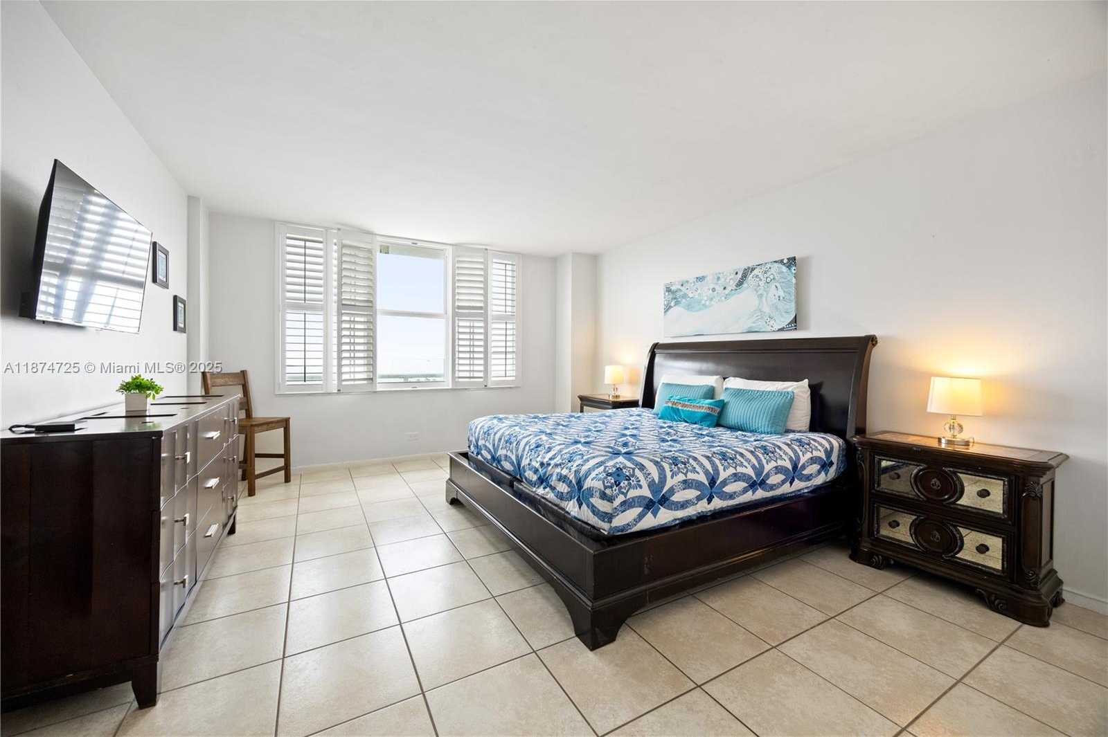 Small Image of 5601 COLLINS AVE #410, Miami Beach Number 29