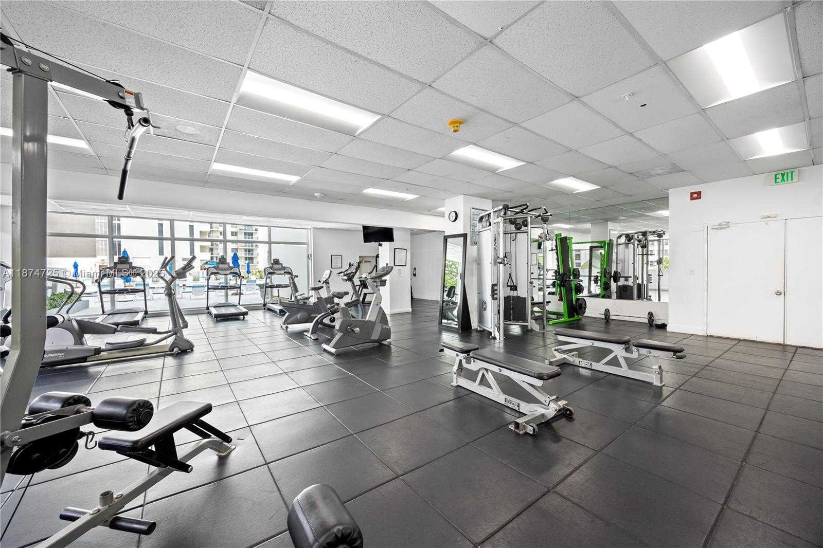 Small Image of 5601 COLLINS AVE #410, Miami Beach Number 33