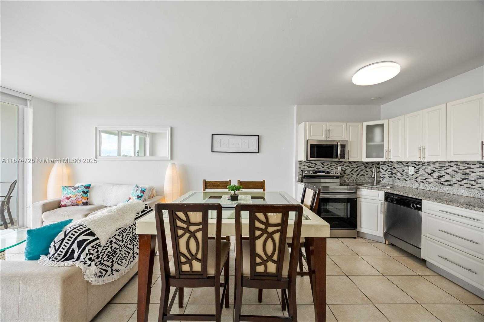 Small Image of 5601 COLLINS AVE #410, Miami Beach Number 6
