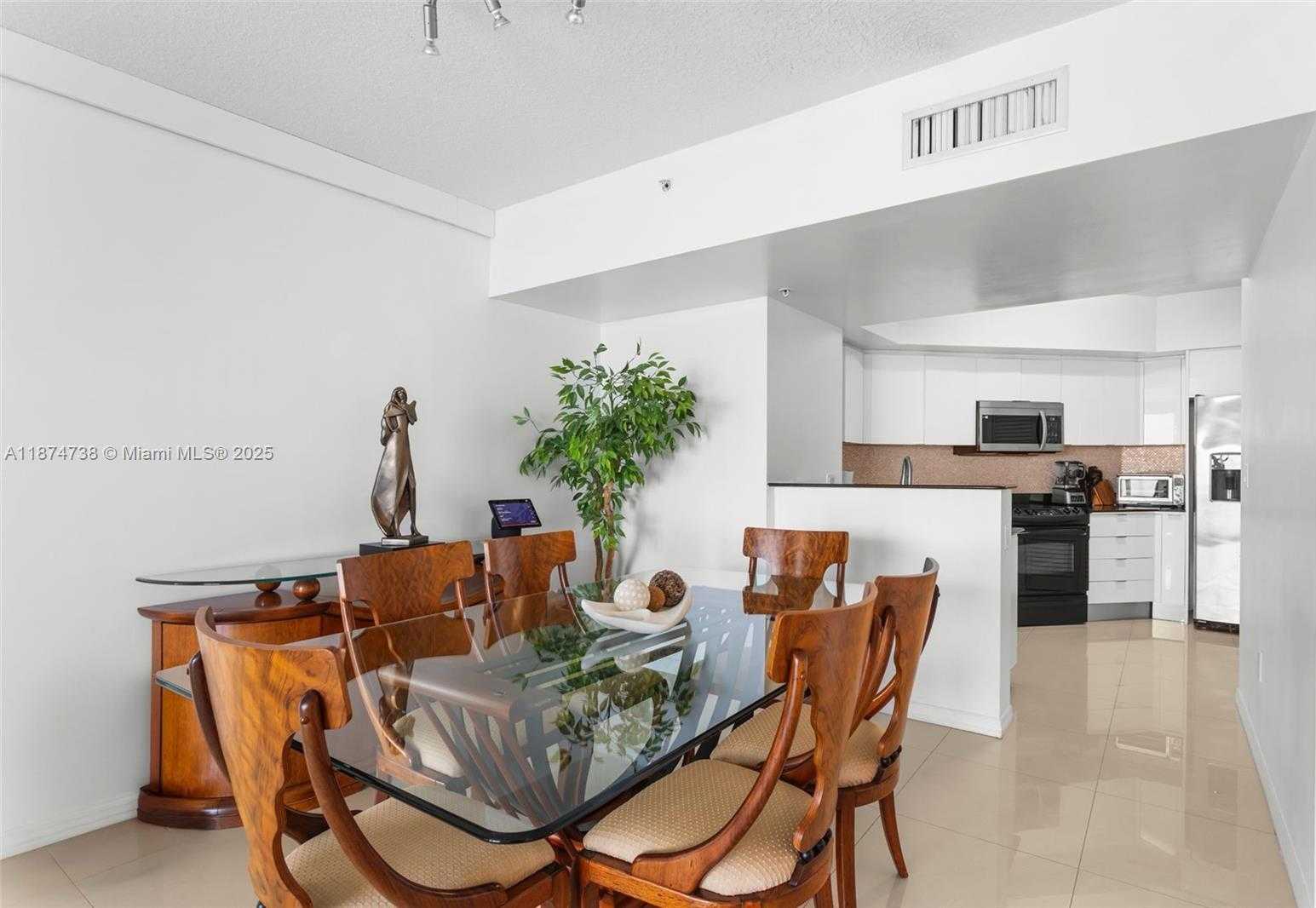 Small Image of 16699 COLLINS AVE #3402, Sunny Isles Beach Number 4