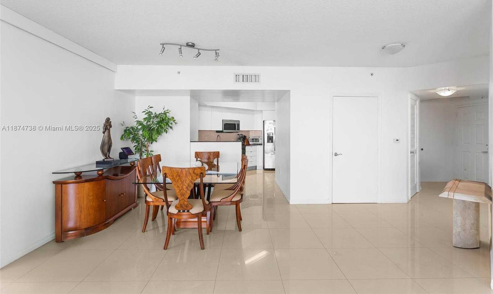 Small Image of 16699 COLLINS AVE #3402, Sunny Isles Beach Number 5