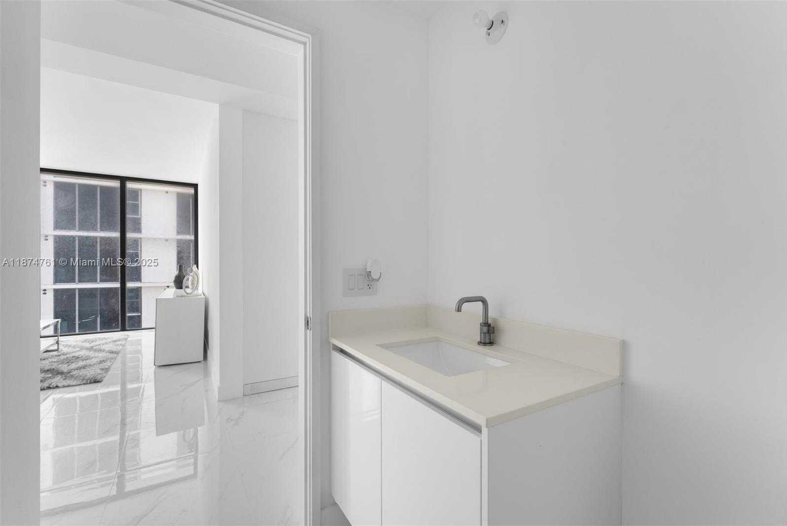 Small Image of 700 NORTH EAST 24TH ST #2201, Miami Number 10