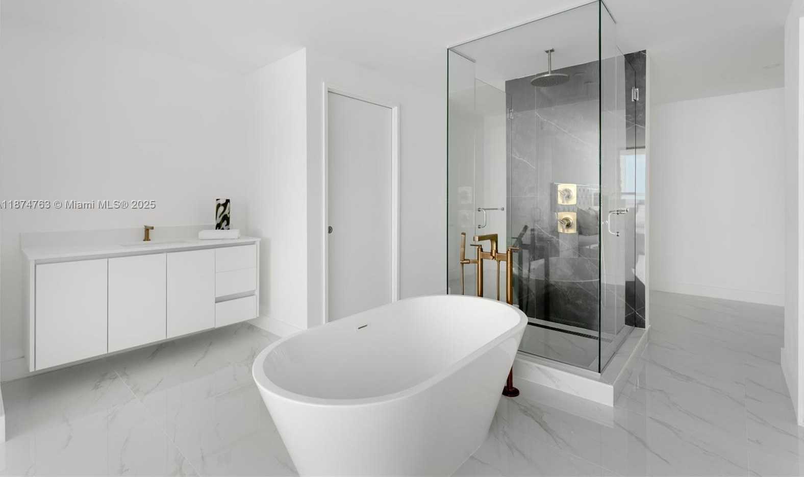 Small Image of 700 NORTH EAST 24TH ST #4702, Miami Number 9