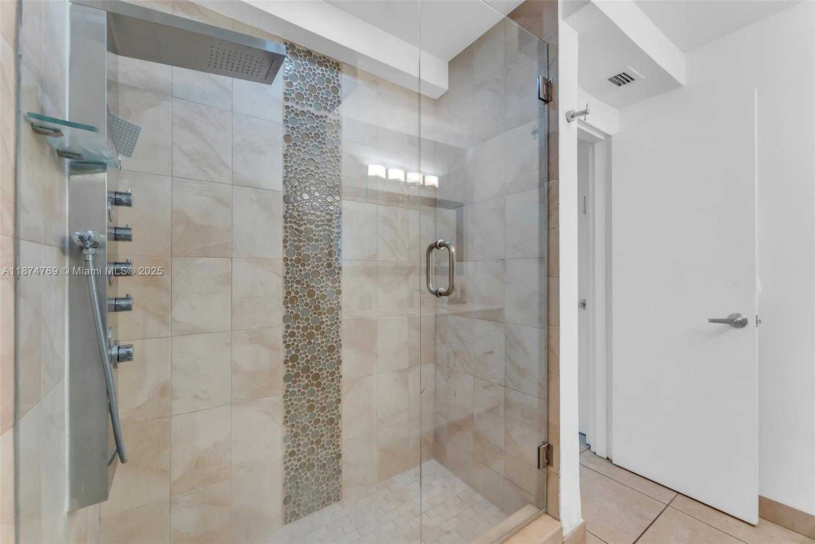Small Image of 800 WEST AVE #244, Miami Beach Number 11