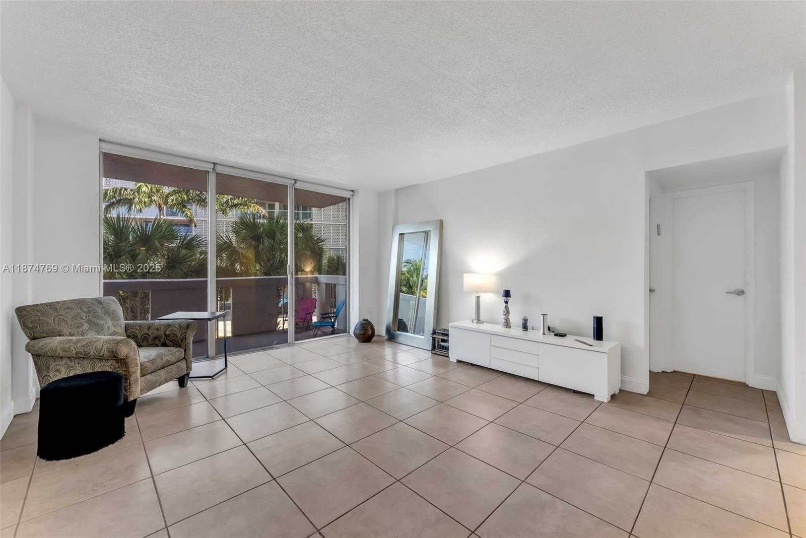 Small Image of 800 WEST AVE #244, Miami Beach Number 2