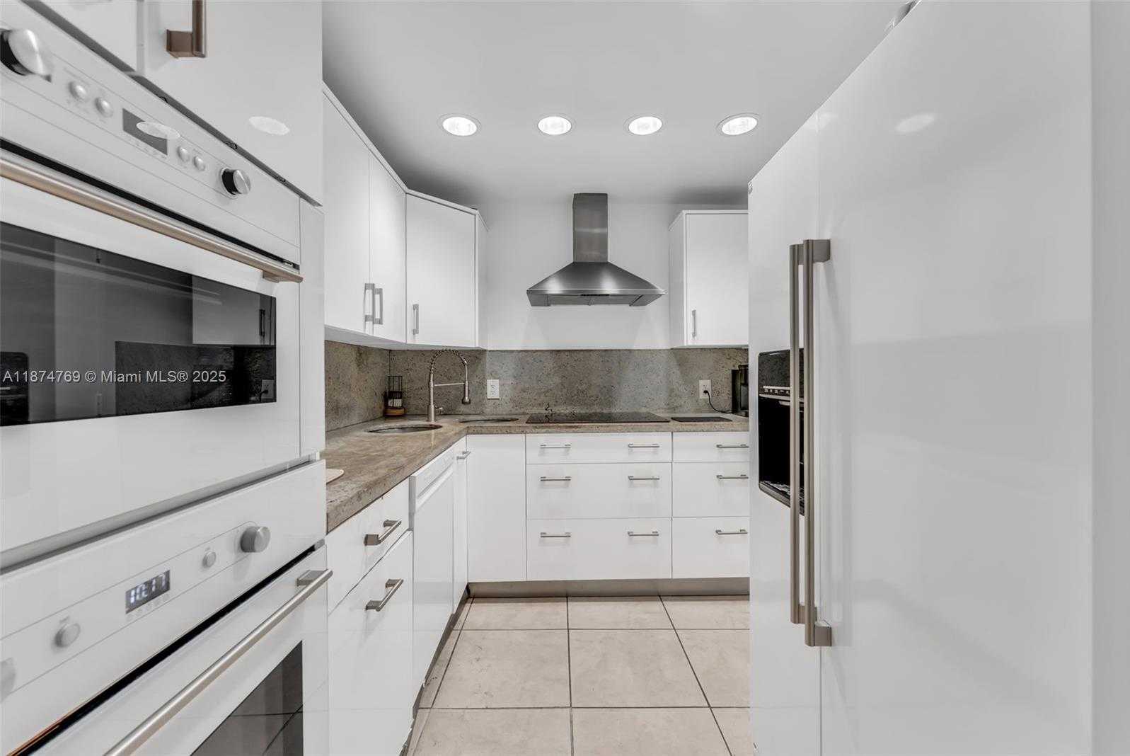 Small Image of 800 WEST AVE #244, Miami Beach Number 4