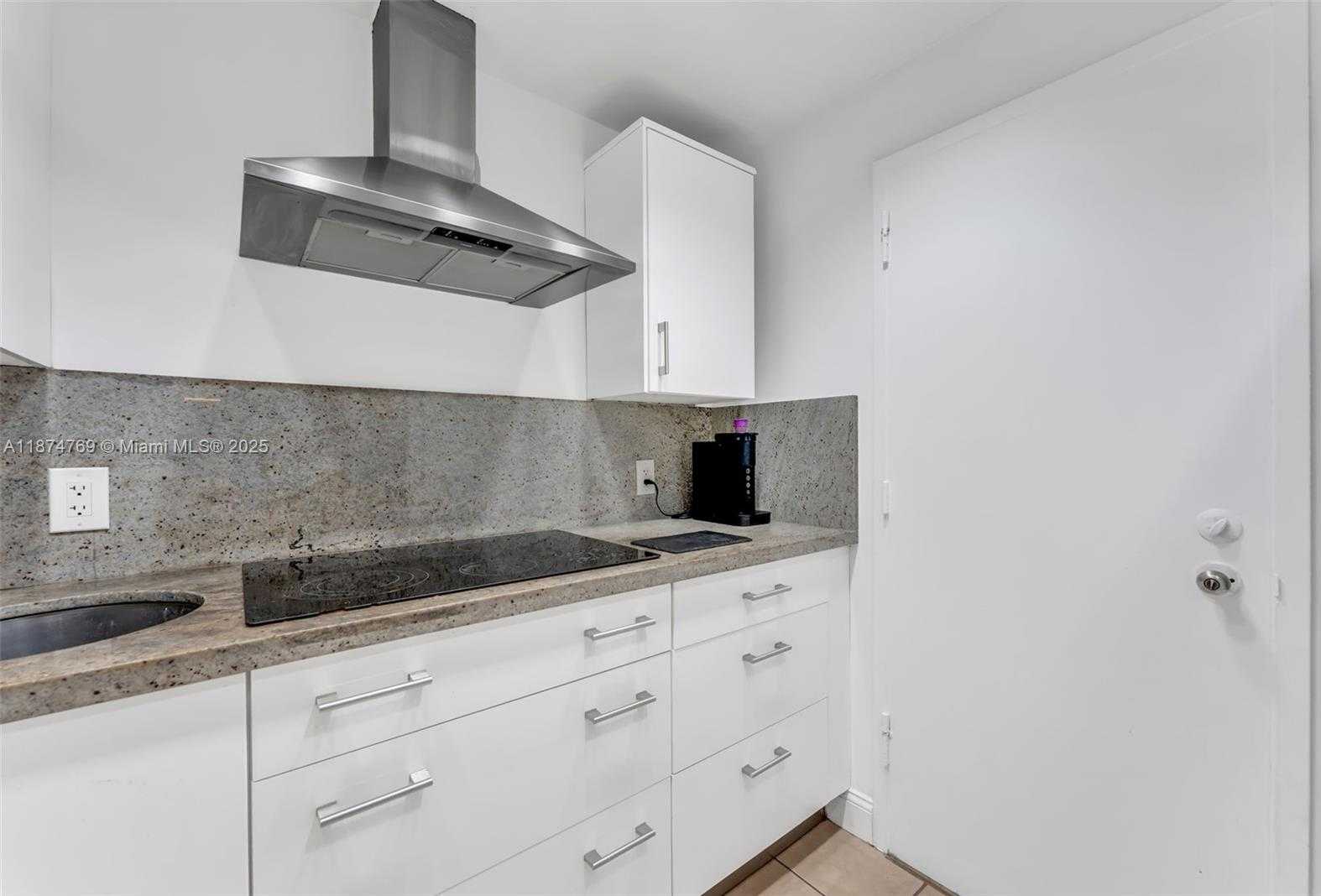 Small Image of 800 WEST AVE #244, Miami Beach Number 5