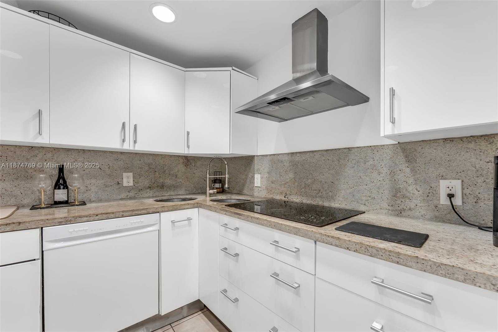 Small Image of 800 WEST AVE #244, Miami Beach Number 6