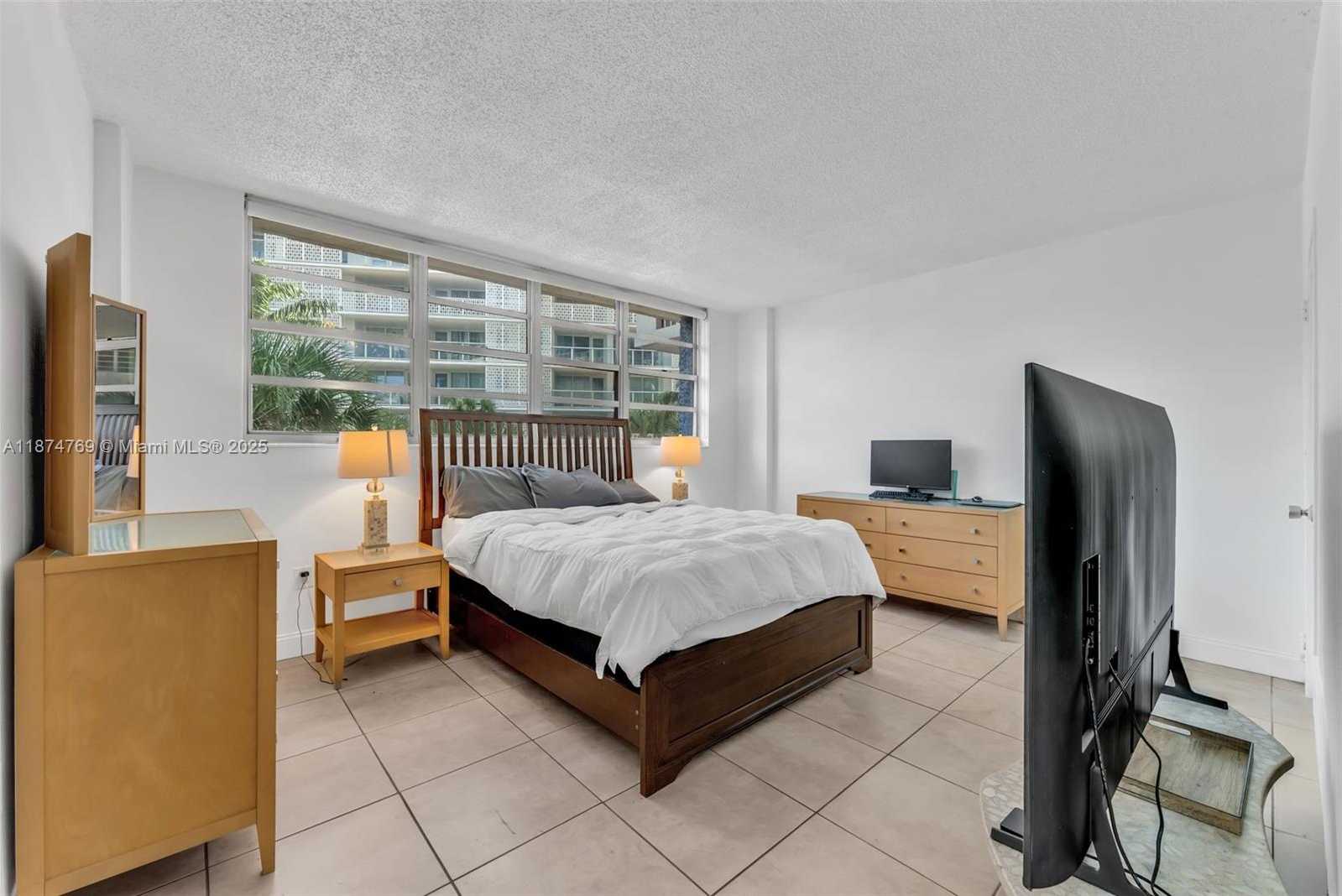 Small Image of 800 WEST AVE #244, Miami Beach Number 8