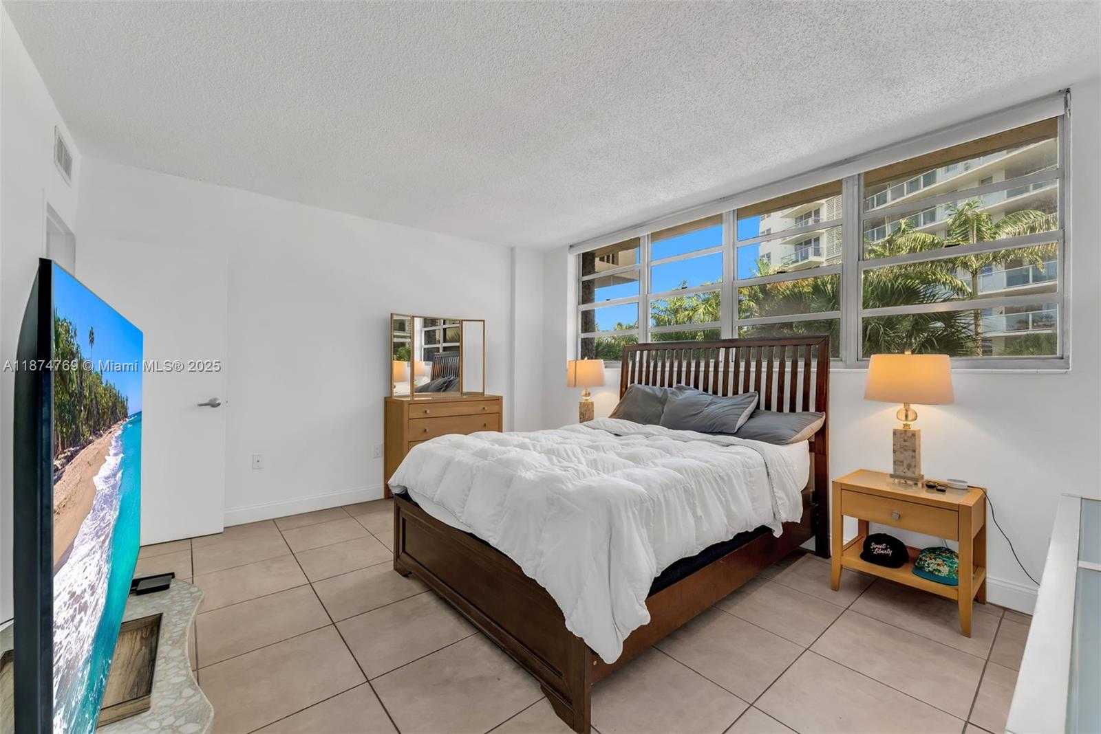 Small Image of 800 WEST AVE #244, Miami Beach Number 9